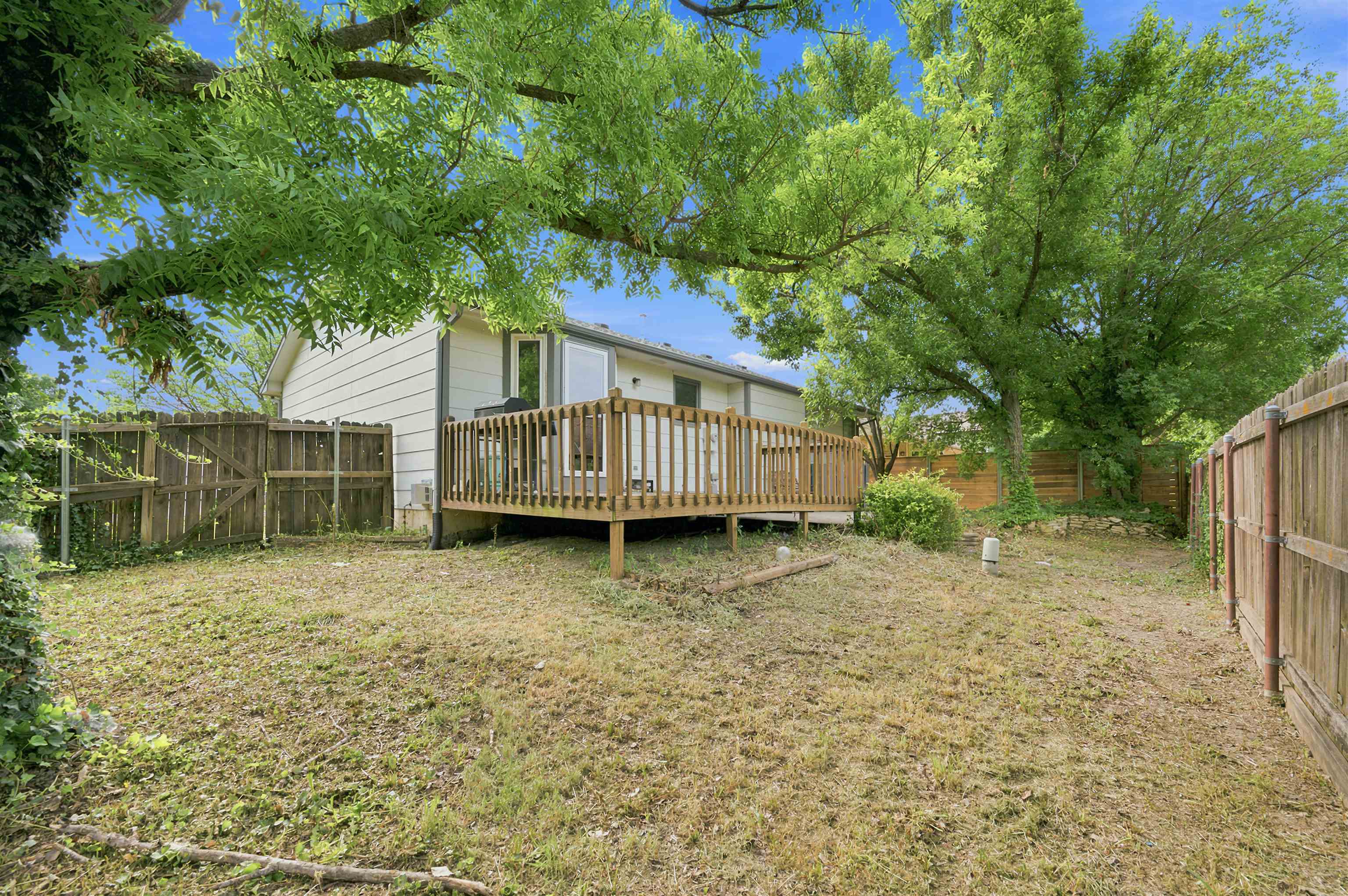 7040 E 35th Cir N Property Photo 27