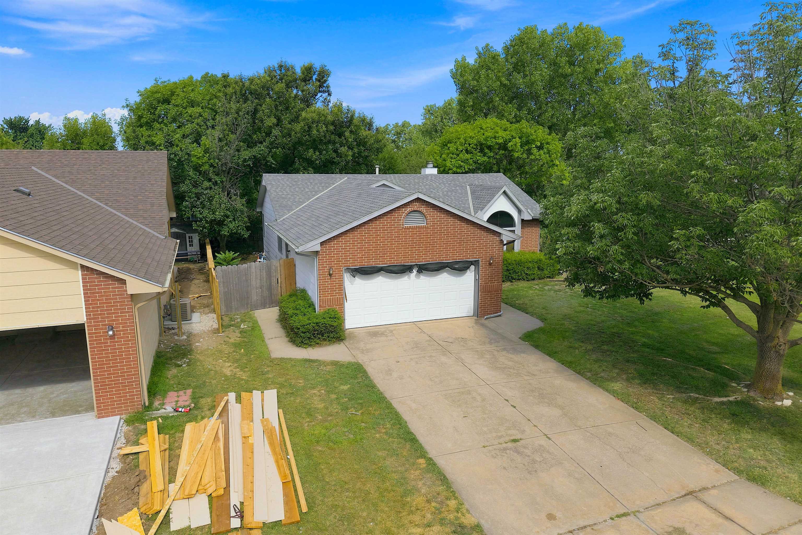 7040 E 35th Cir N Property Photo 29