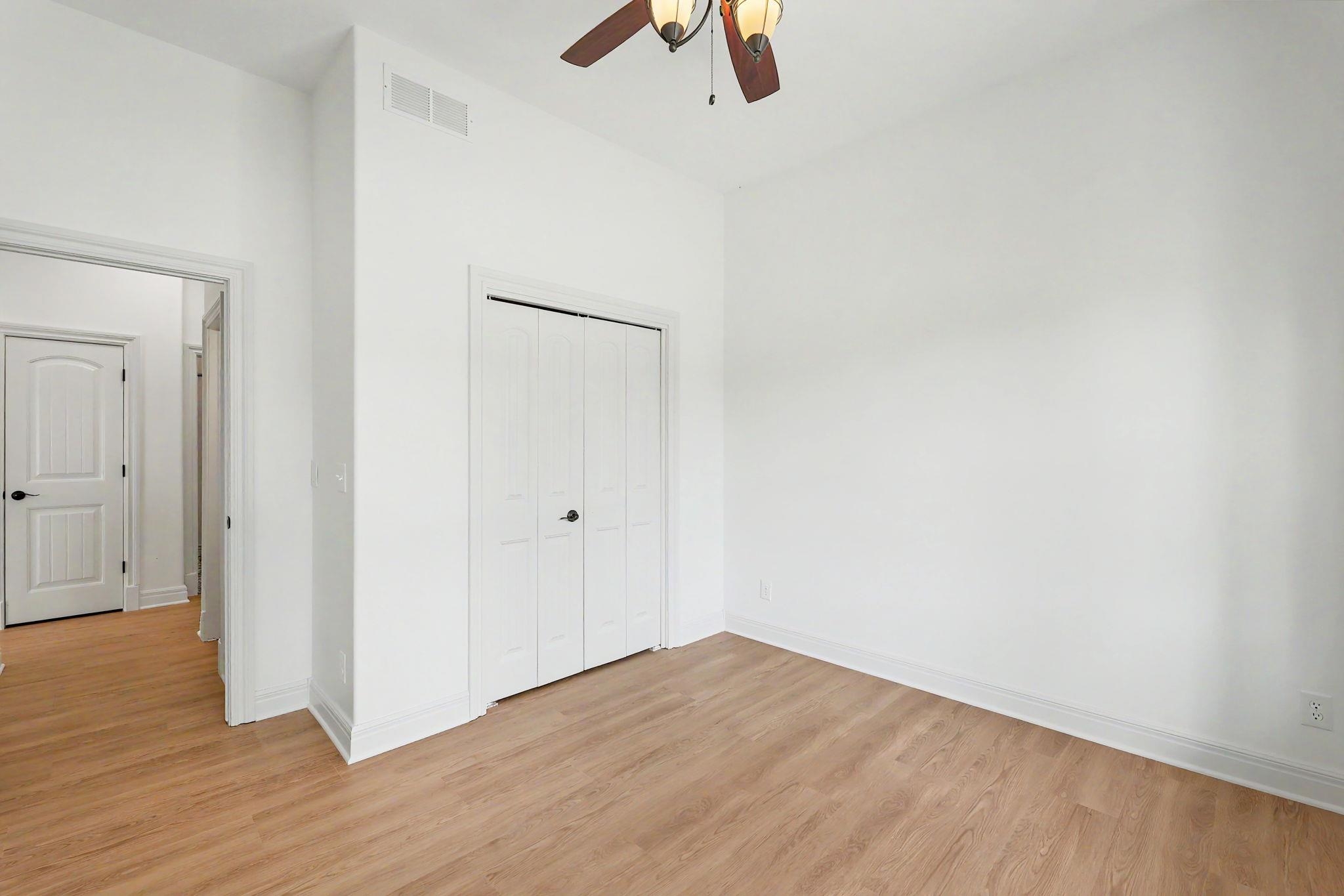 5123 N Hampton Property Photo 20