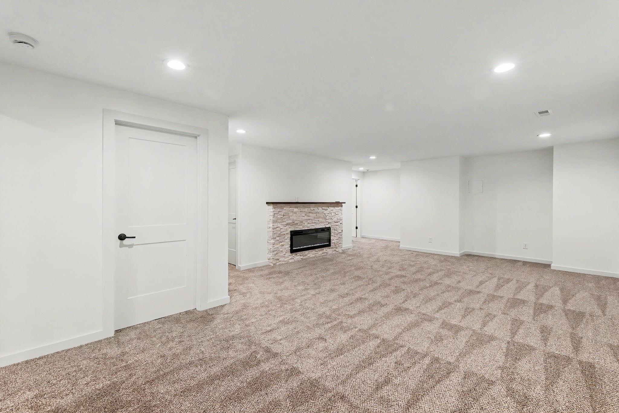5123 N Hampton Property Photo 23