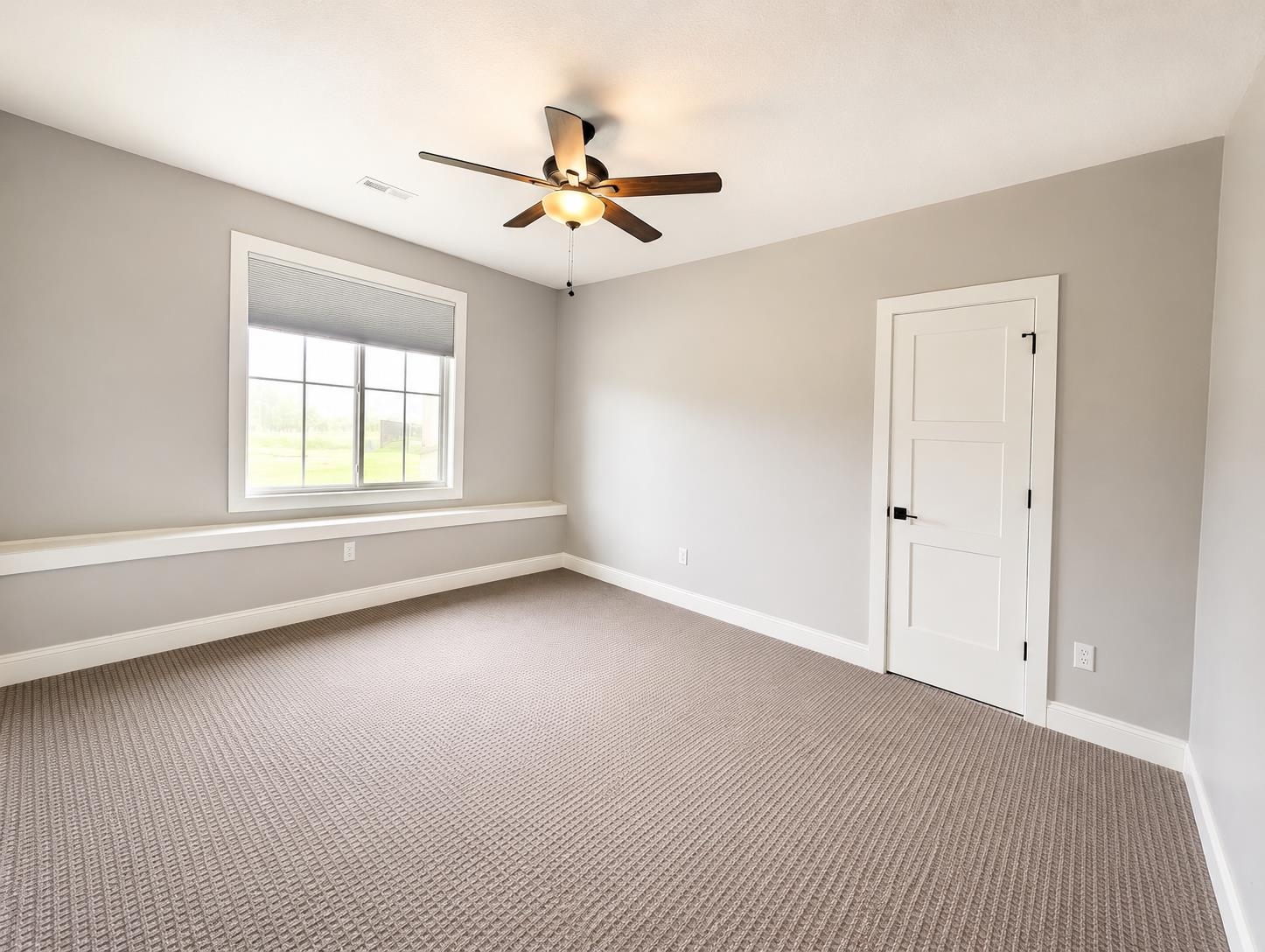 1502 N Shadow Rock Dr Property Photo 22