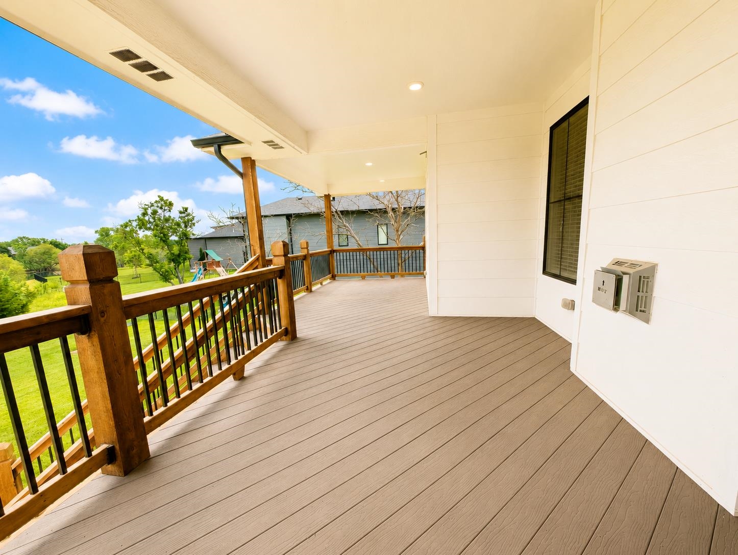 1502 N Shadow Rock Dr Property Photo 26