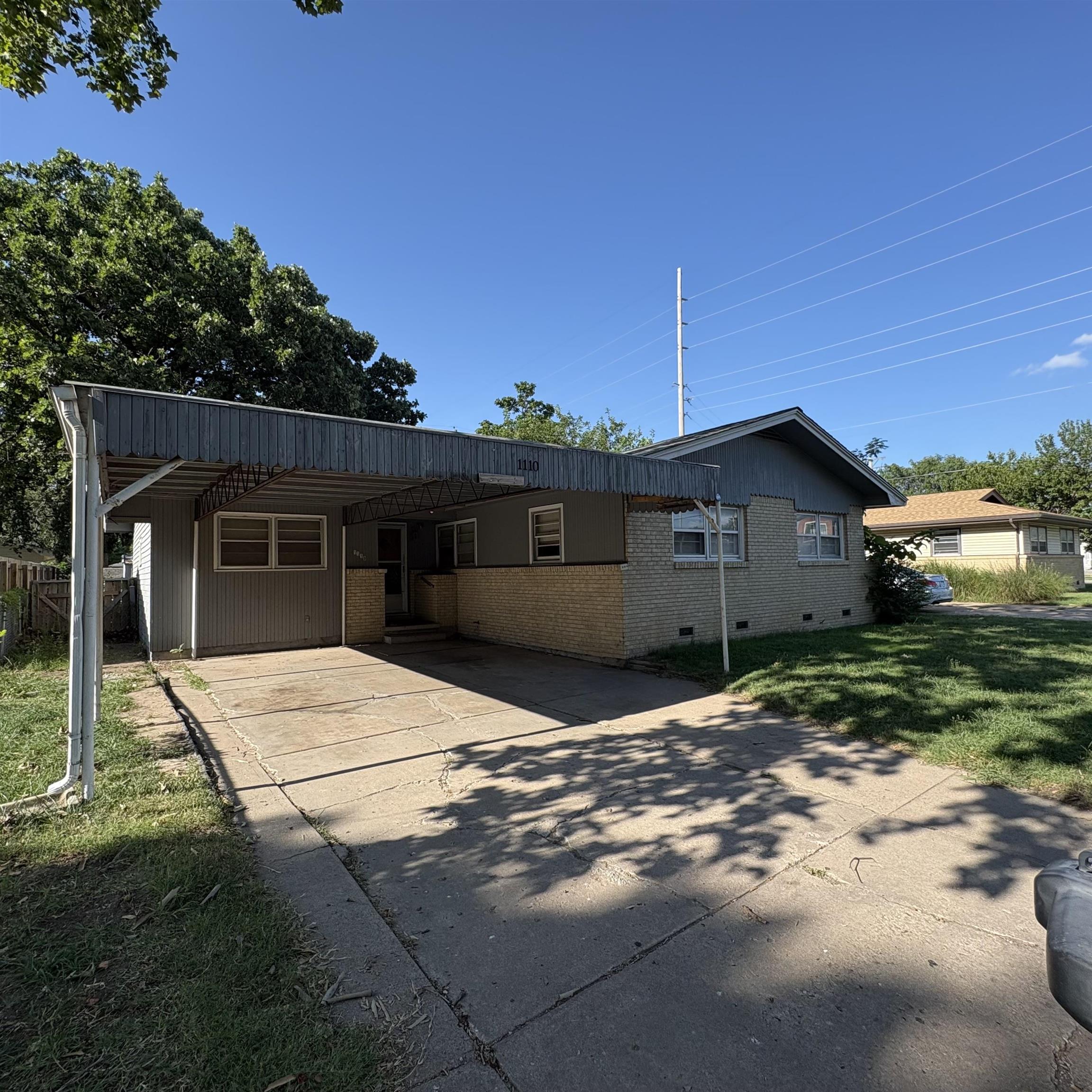1110 W Marlboro Property Photo 1