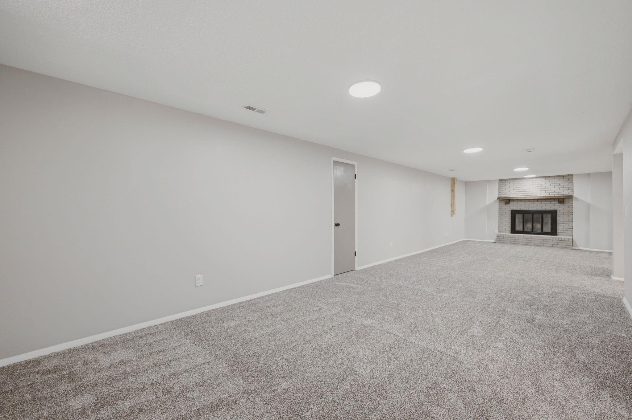 1102 N West St Property Photo 18