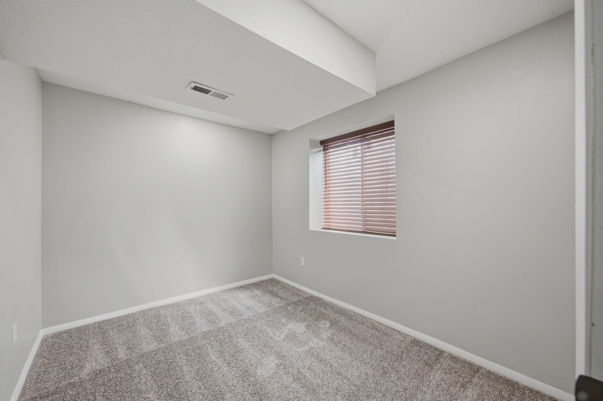 1102 N West St Property Photo 23