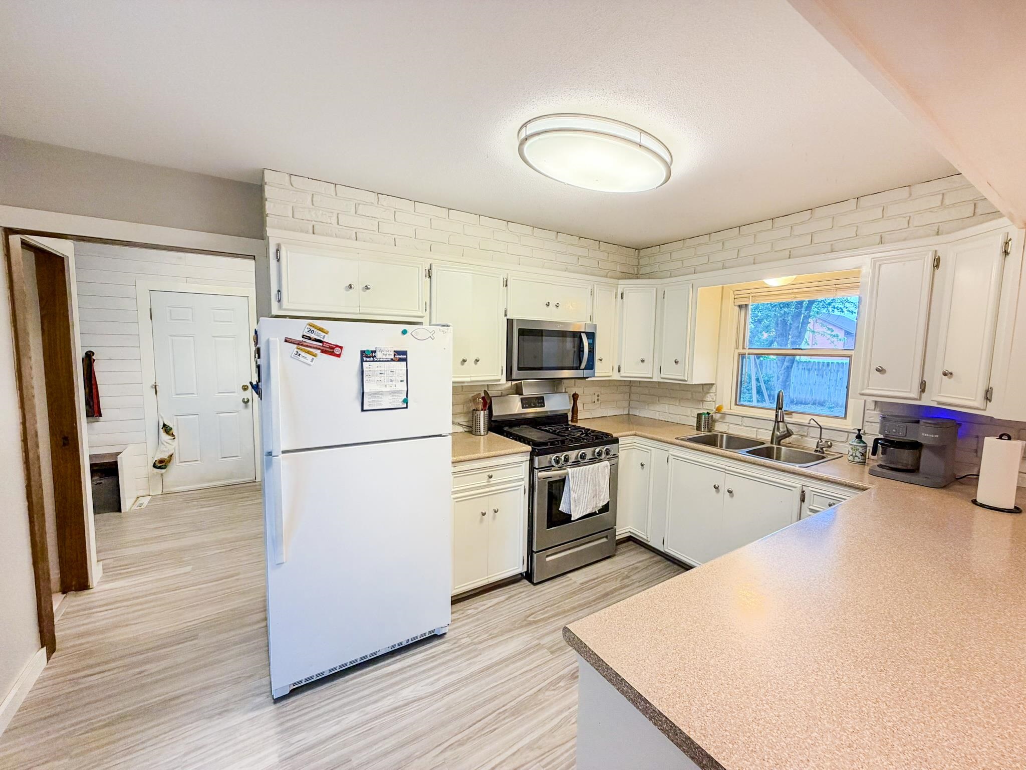 4 Hickory Ct. Property Photo 6