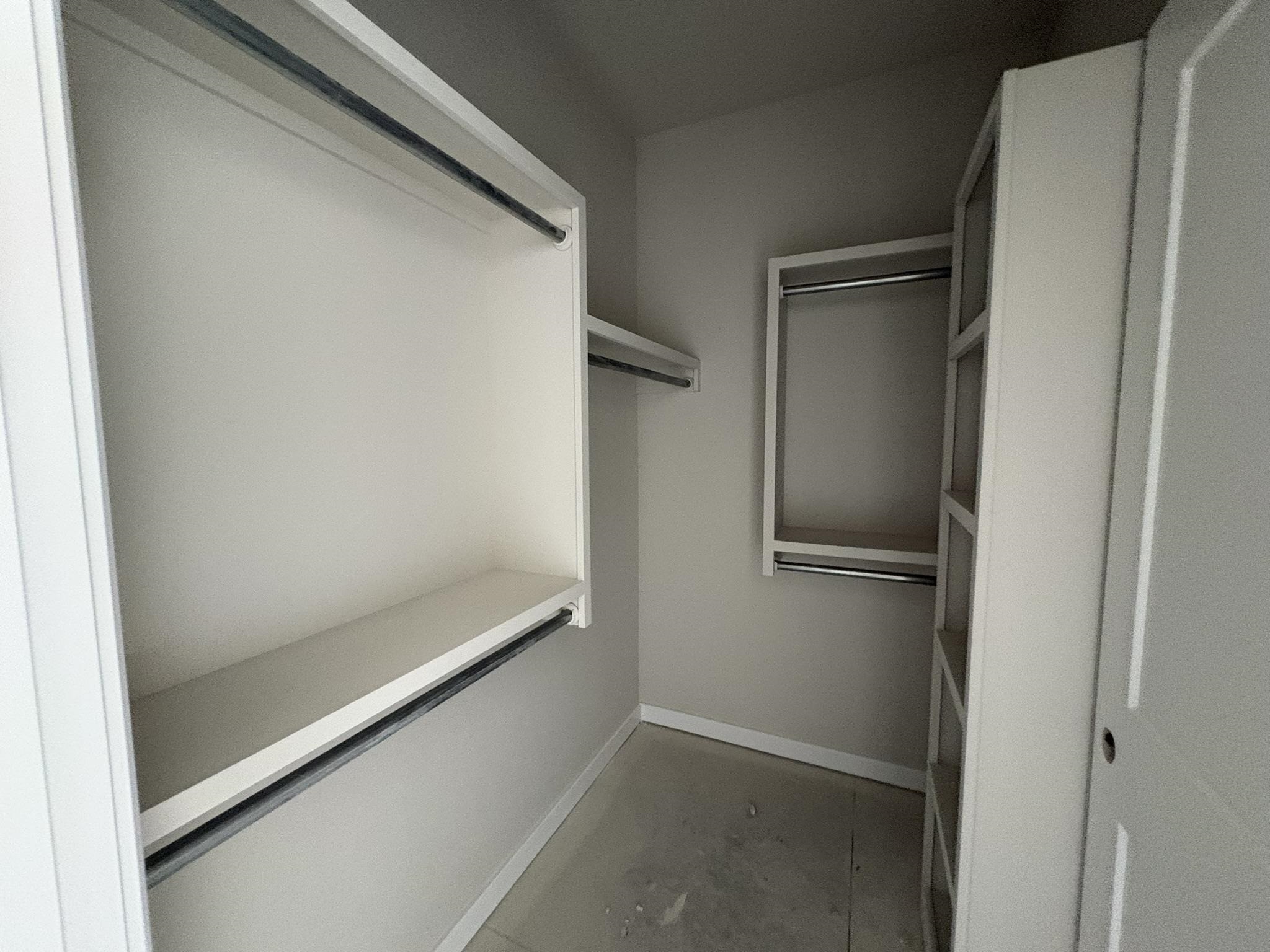 5651 Plumthicket St Property Photo 11