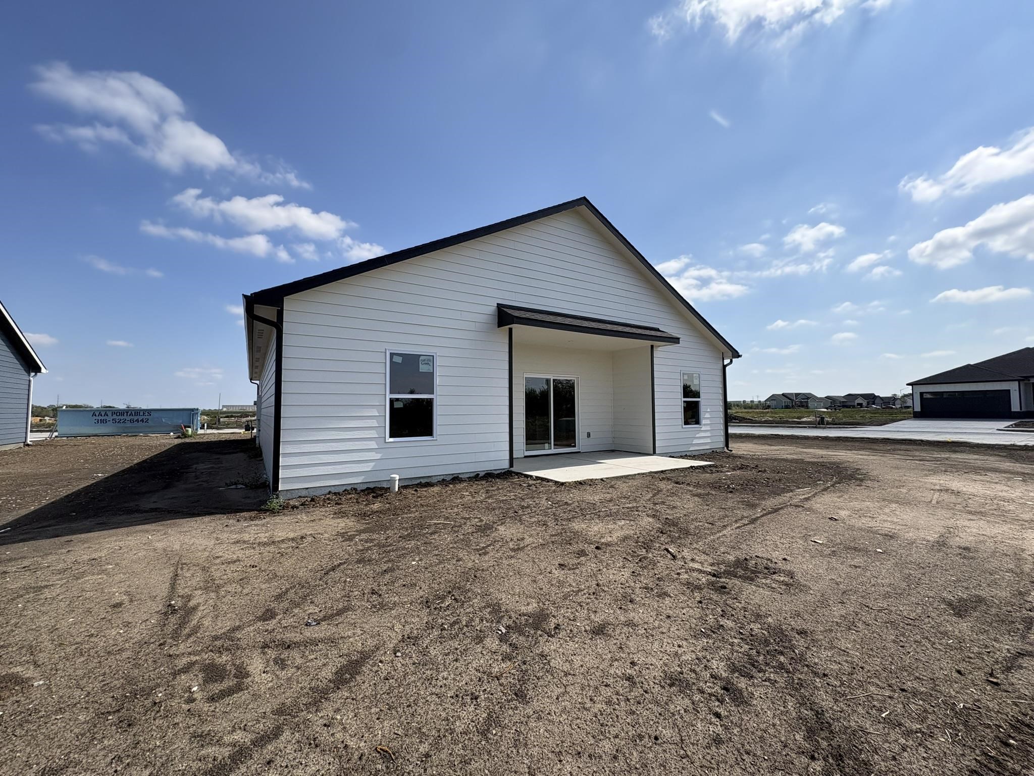 5651 Plumthicket St Property Photo 19