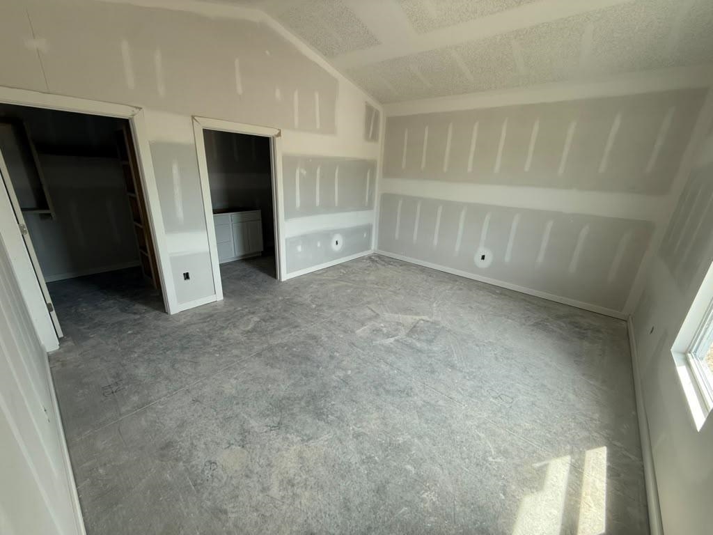 5701 Plumthicket St Property Photo 3