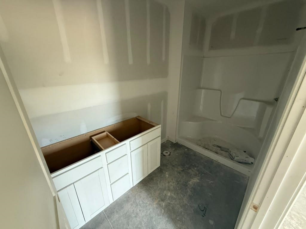 5701 Plumthicket St Property Photo 5
