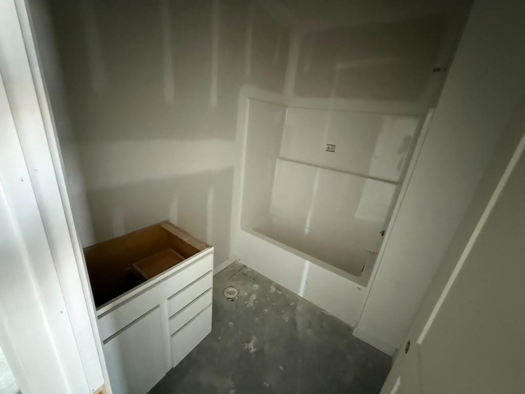 5701 Plumthicket St Property Photo 8