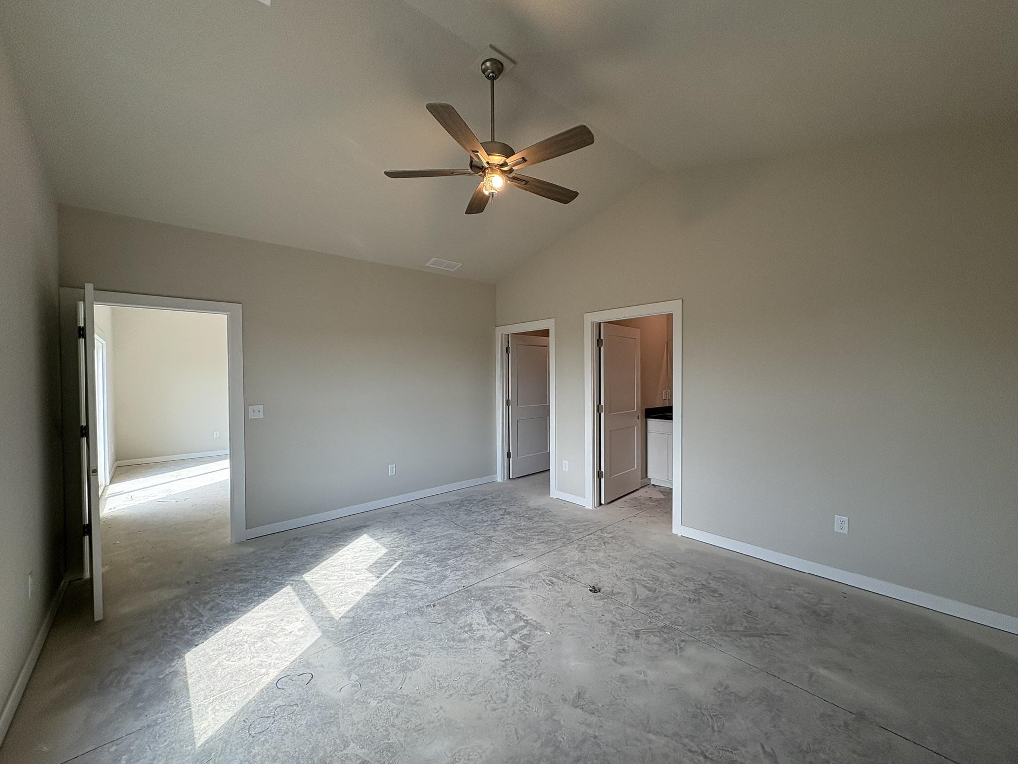 5701 Plumthicket St Property Photo 8
