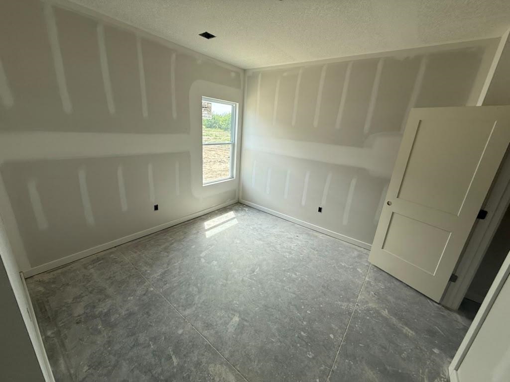 5701 Plumthicket St Property Photo 10