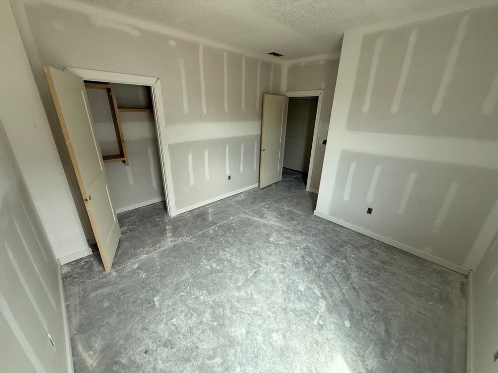 5701 Plumthicket St Property Photo 11