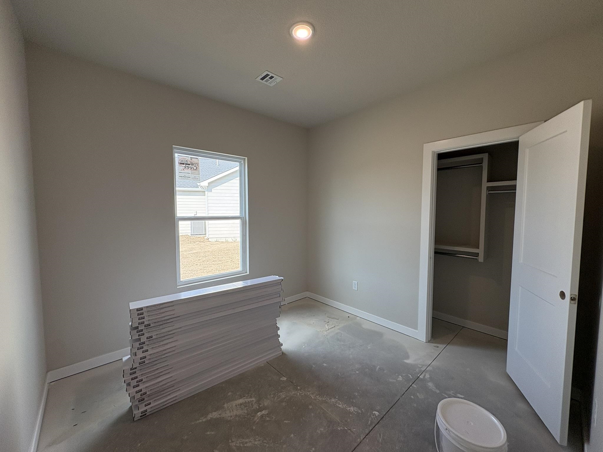 5701 Plumthicket St Property Photo 13