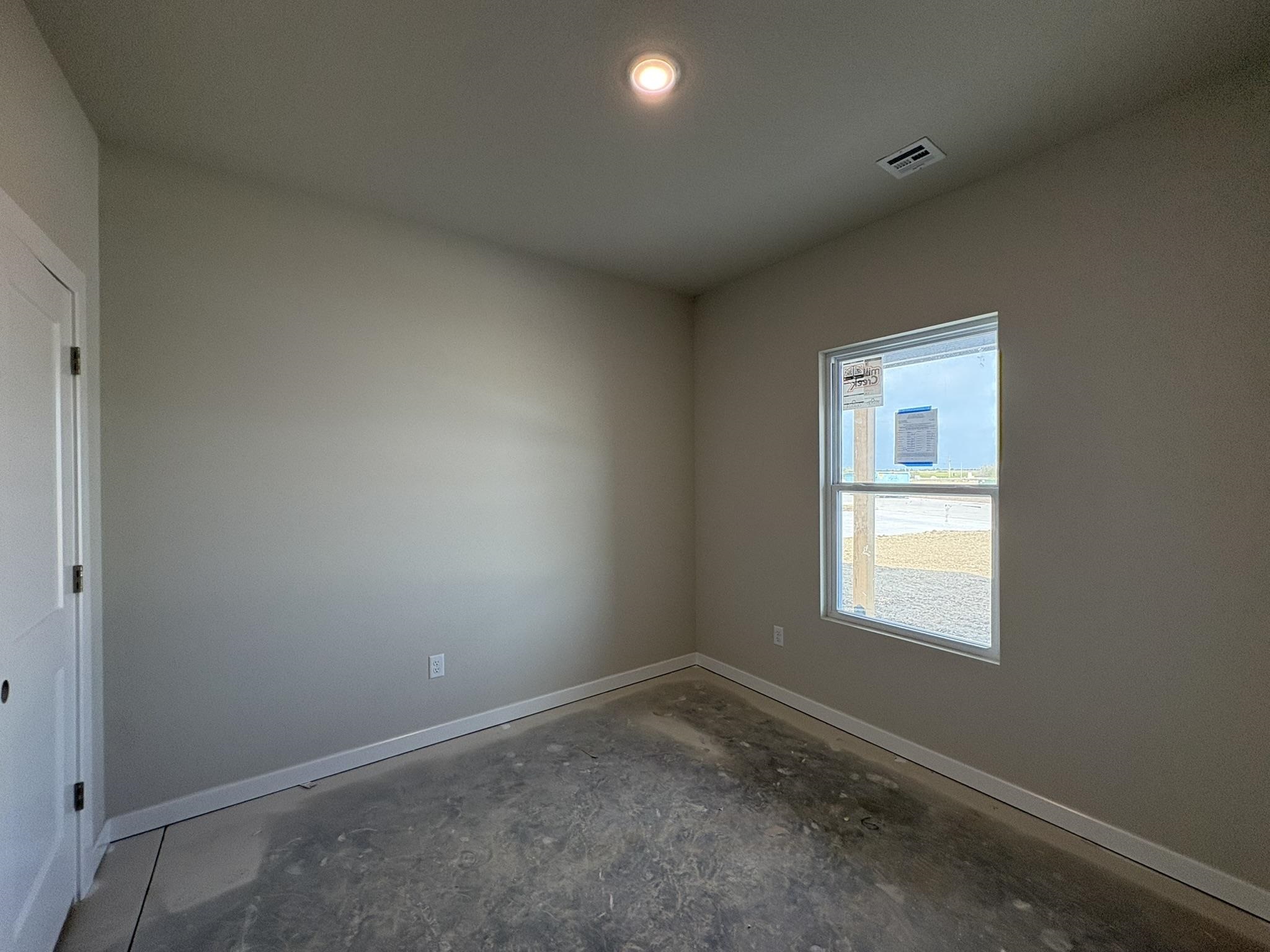 5701 Plumthicket St Property Photo 14