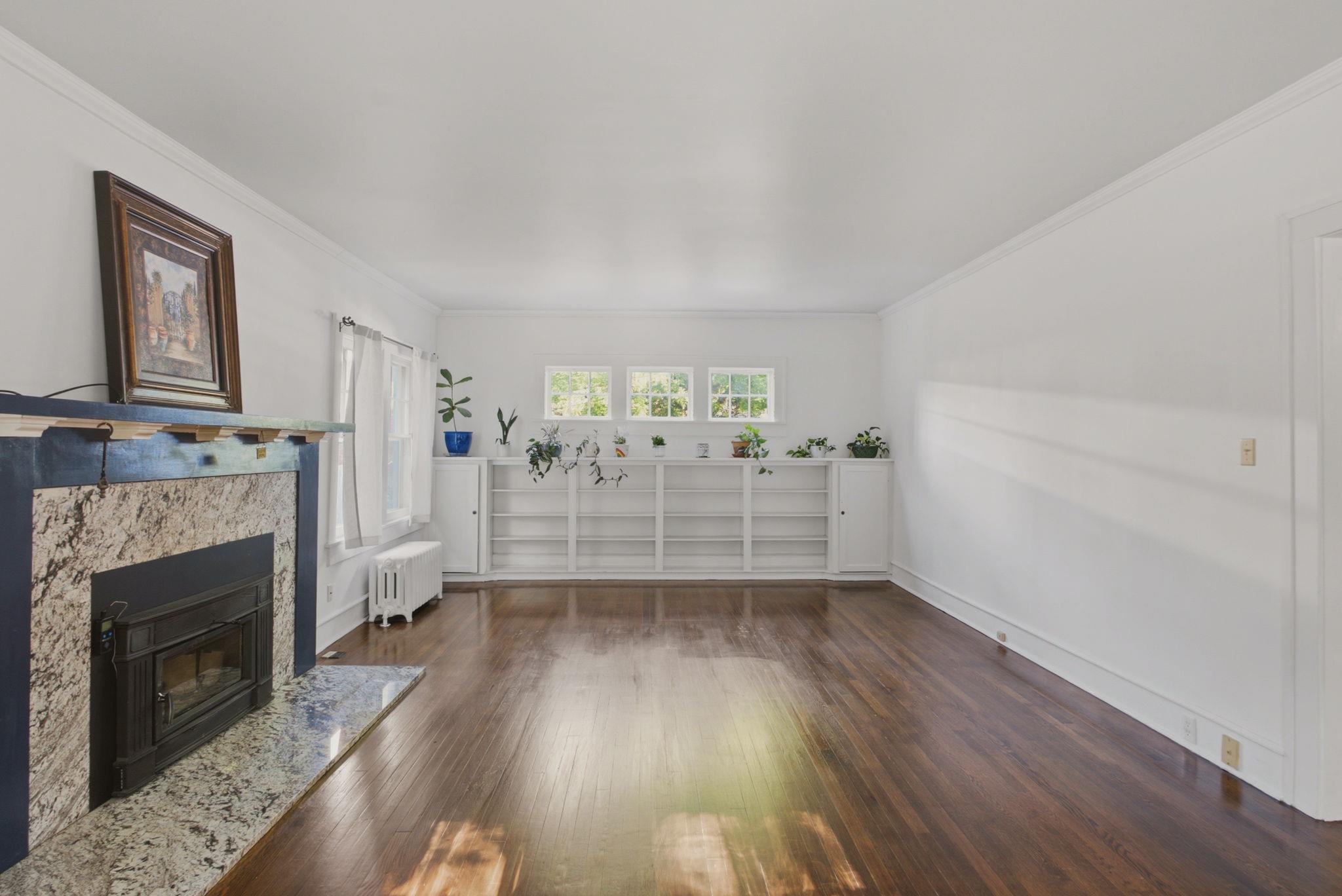 105 N Broadview Street Property Photo 12