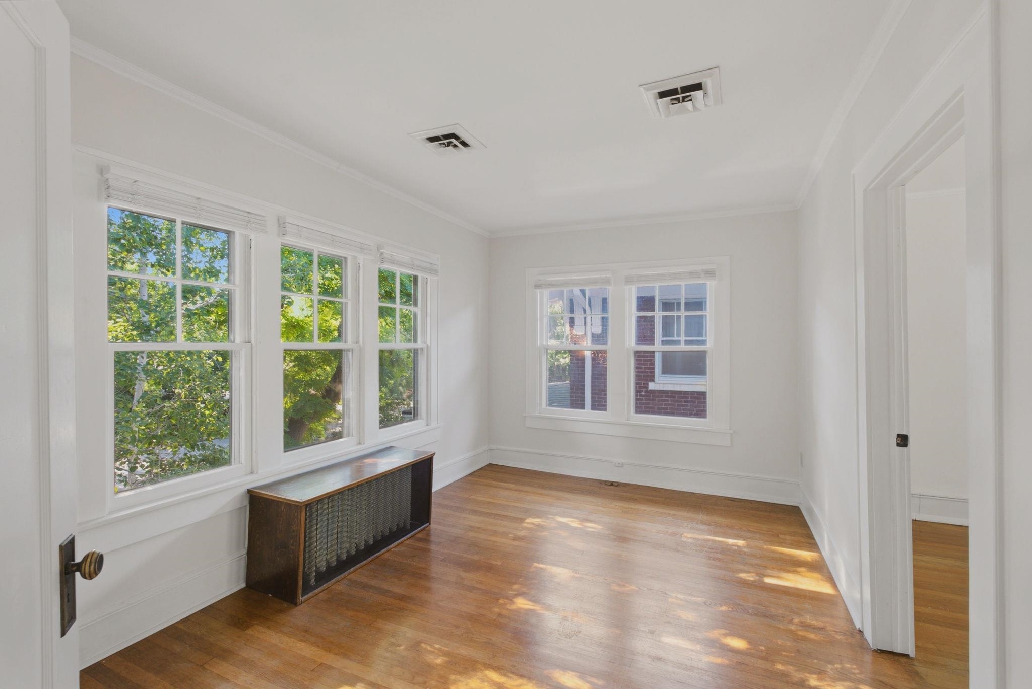 105 N Broadview Street Property Photo 21