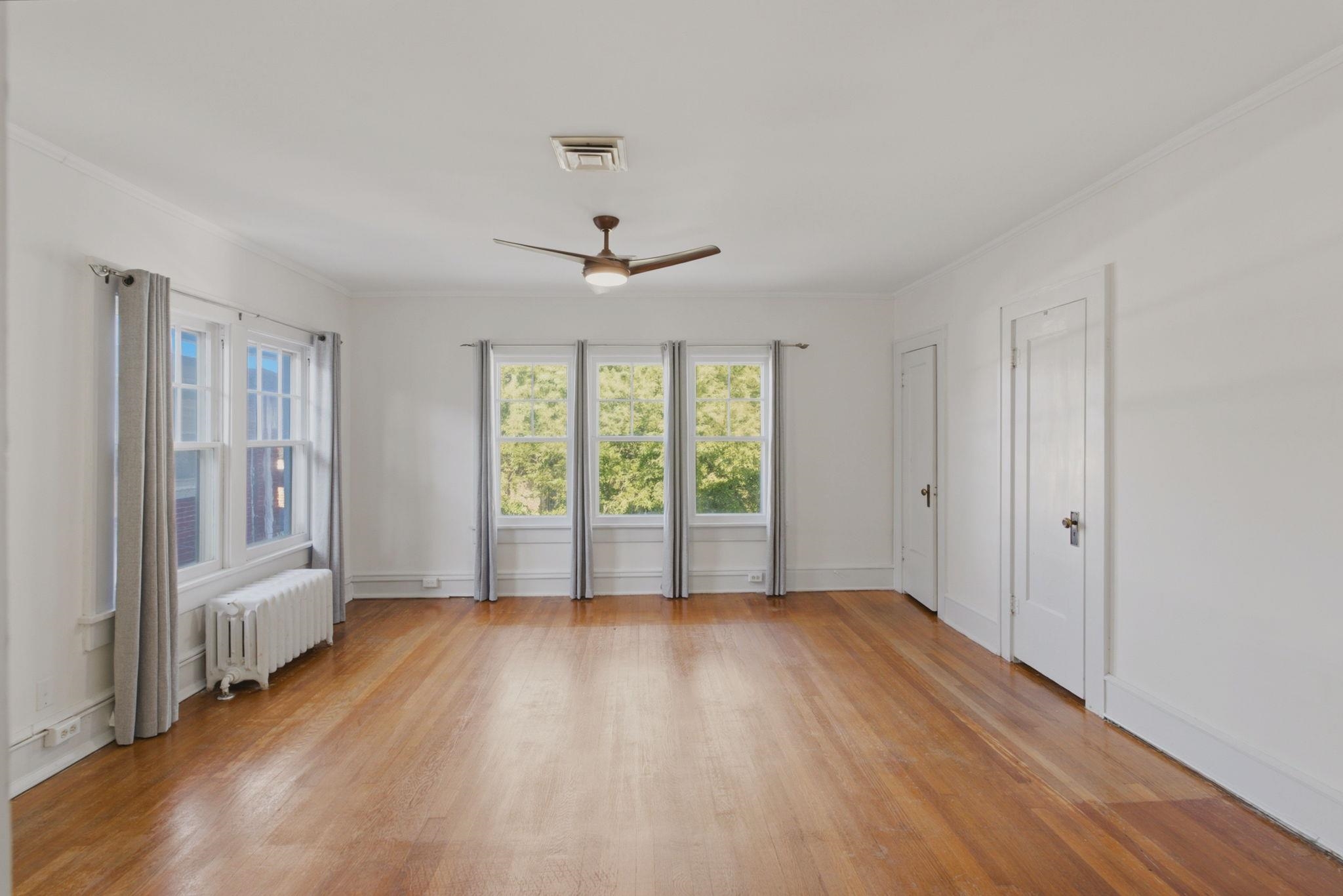 105 N Broadview Street Property Photo 22