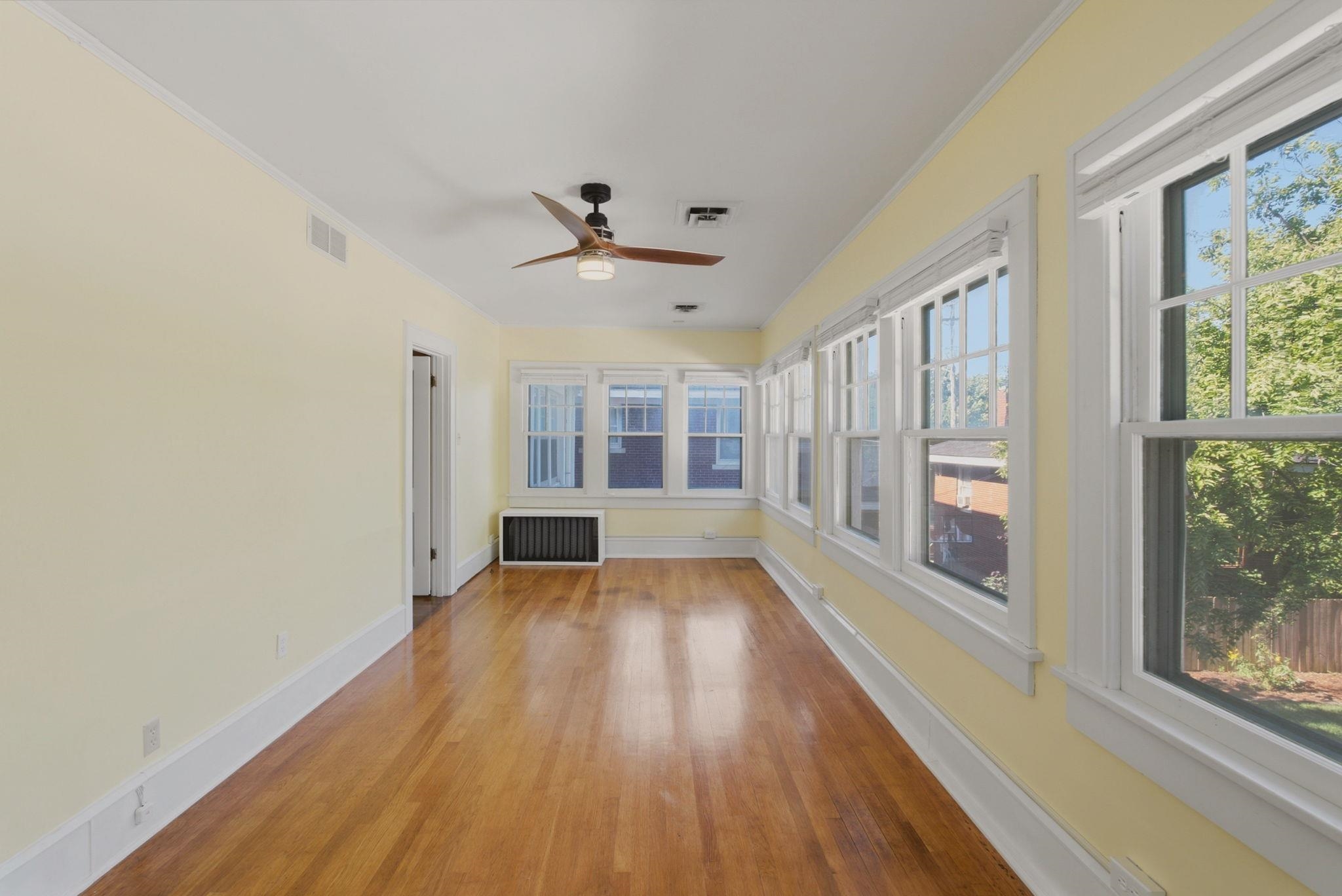 105 N Broadview Street Property Photo 28