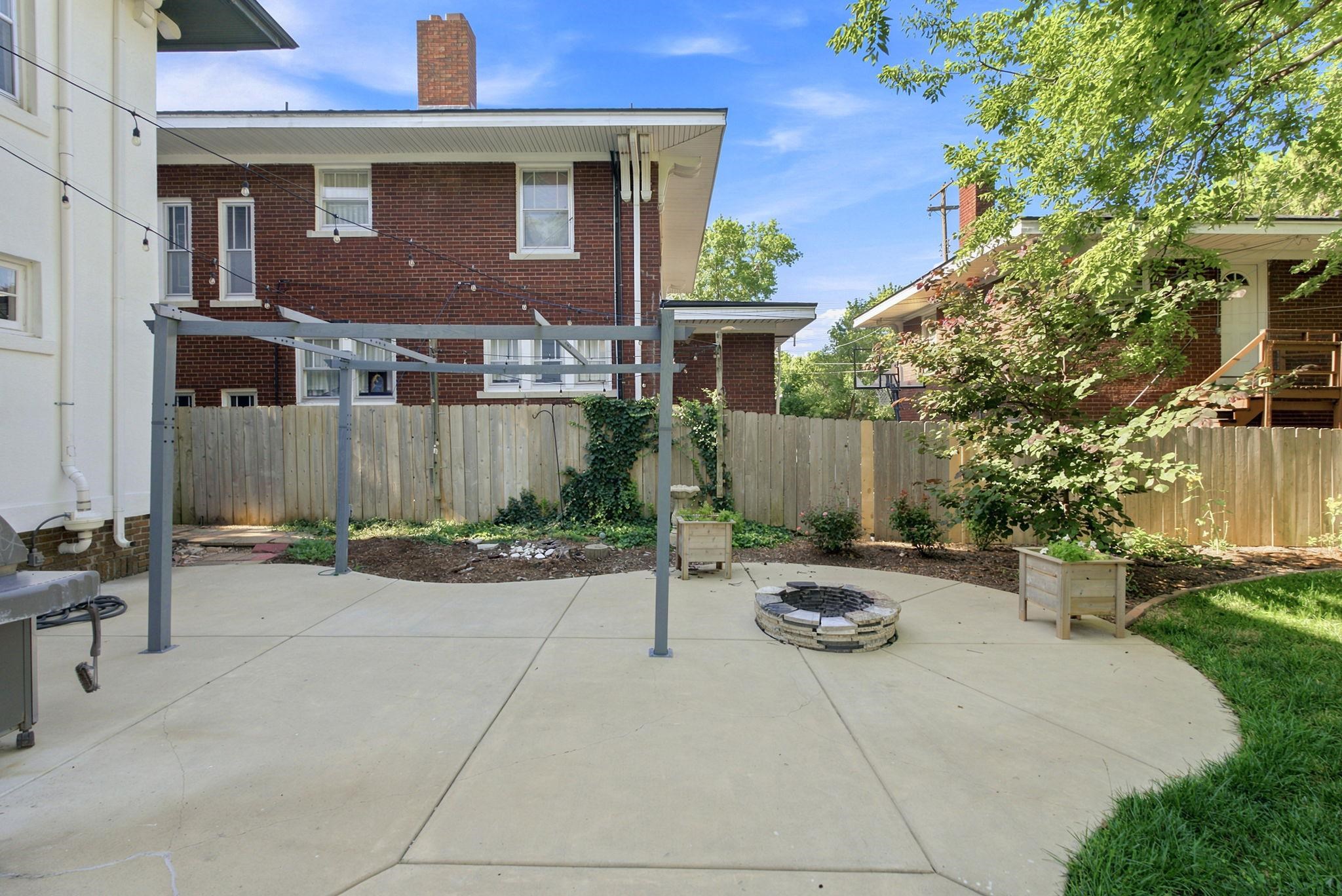 105 N Broadview Street Property Photo 34