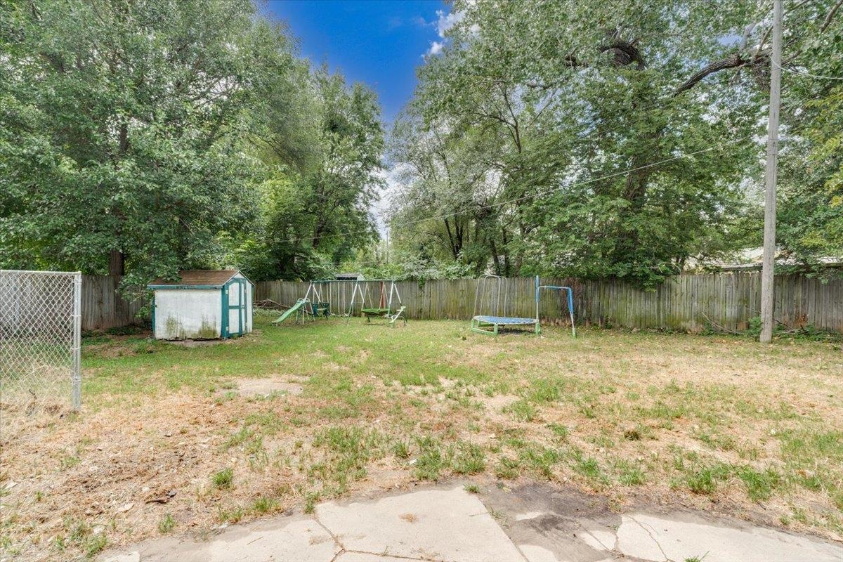 417 W Hollywood Dr Property Photo 30