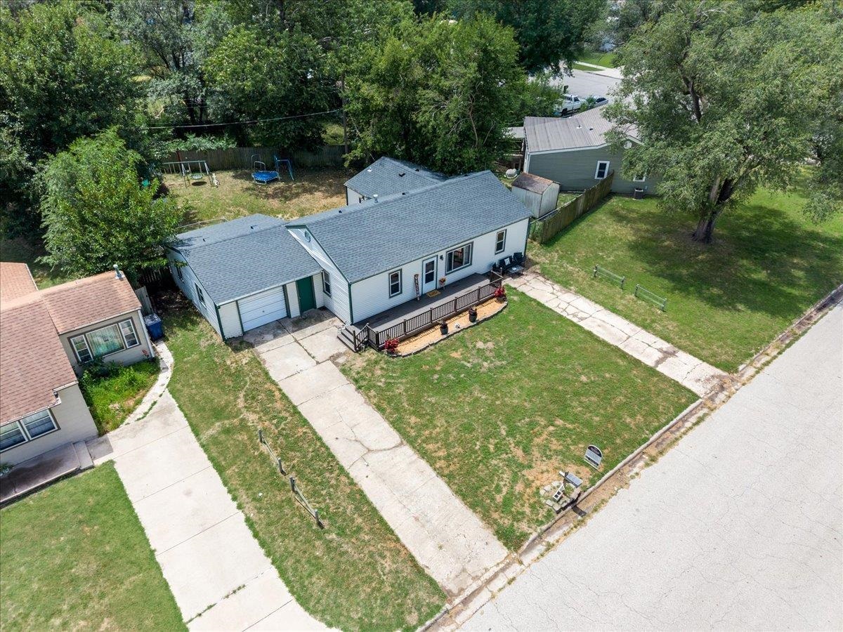 417 W Hollywood Dr Property Photo 33