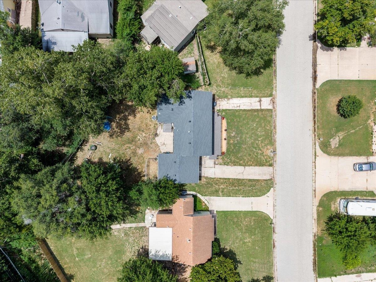417 W Hollywood Dr Property Photo 34
