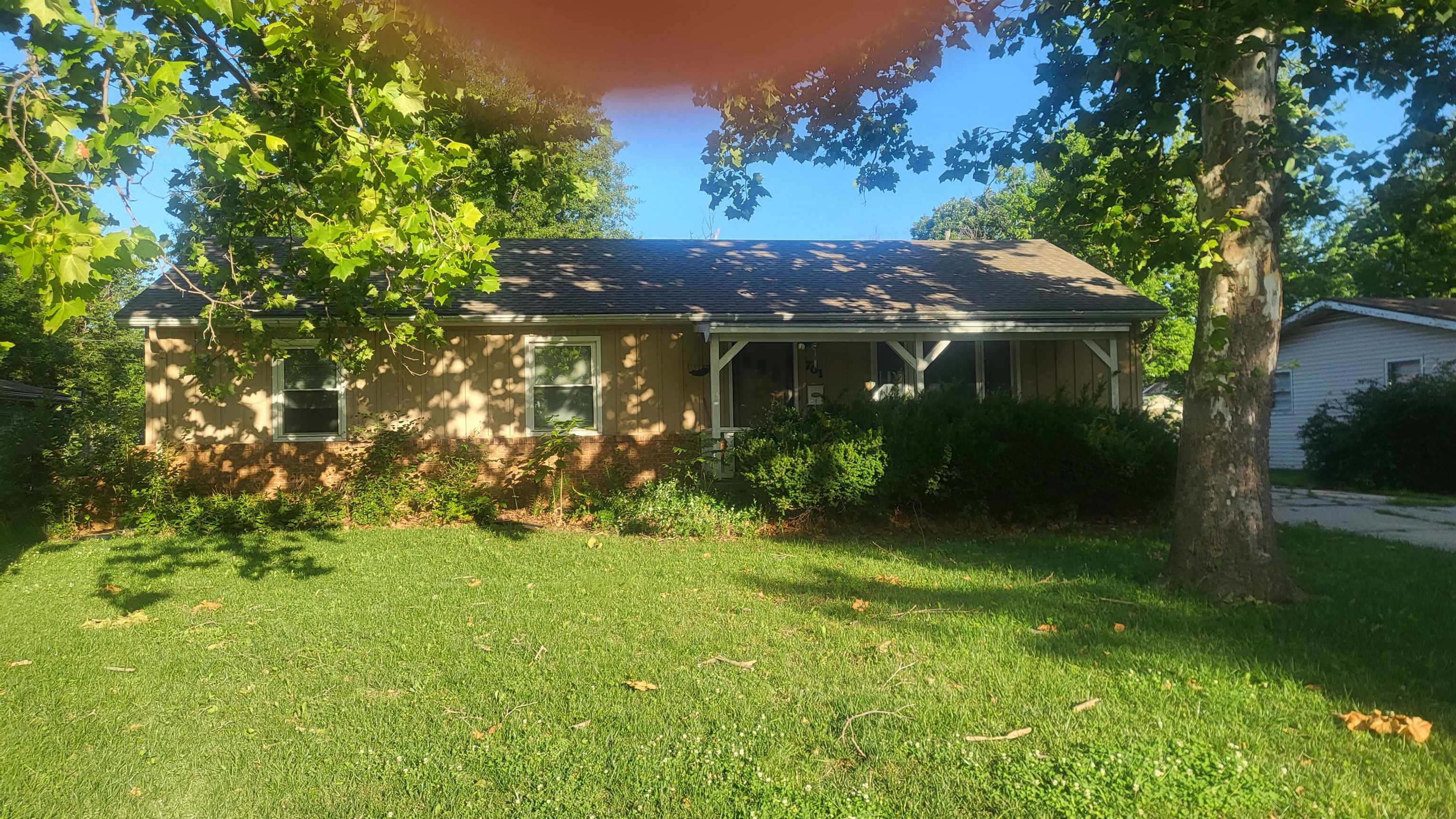 701 N Hartup Property Photo 1