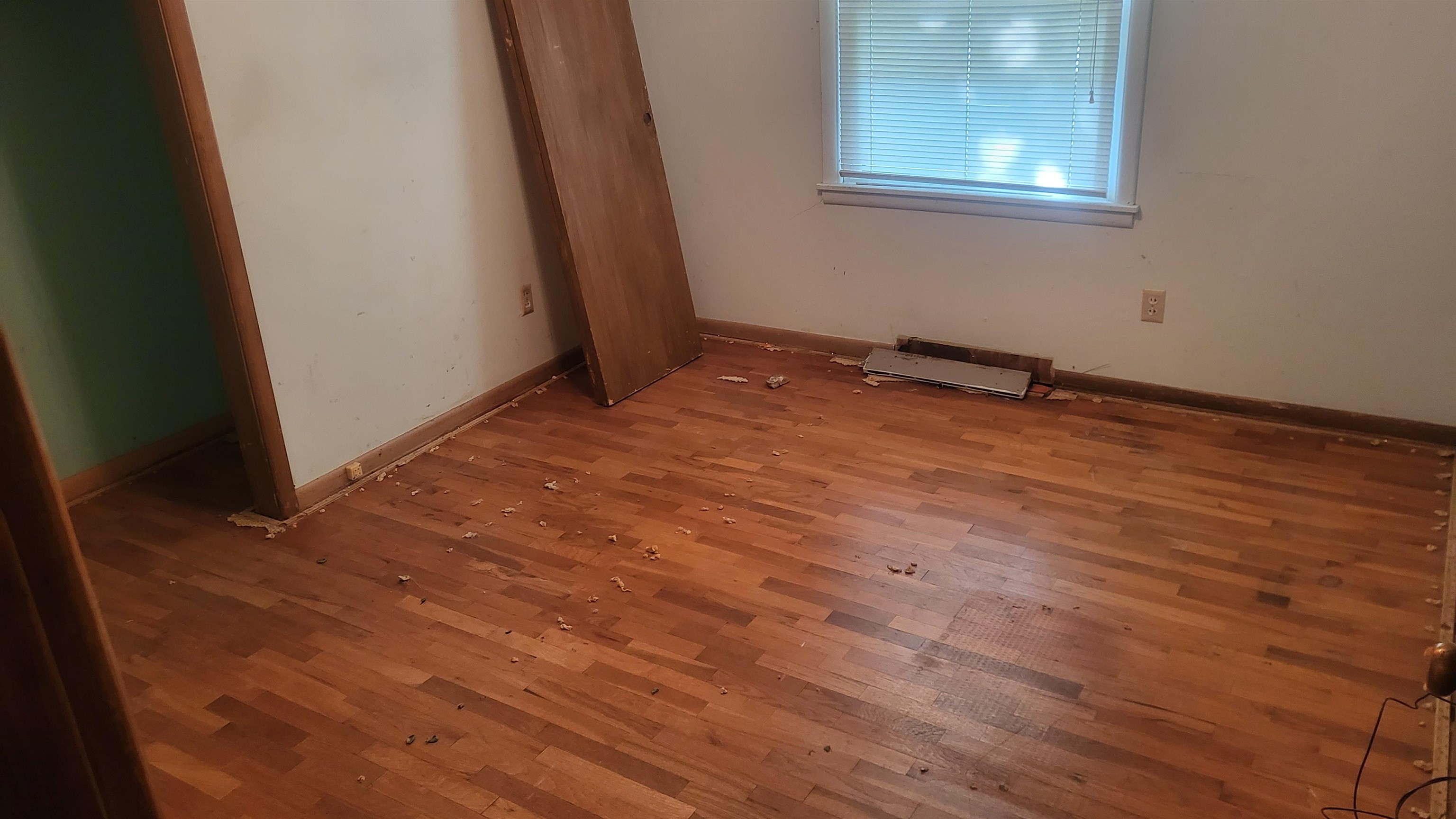 701 N Hartup Property Photo 6