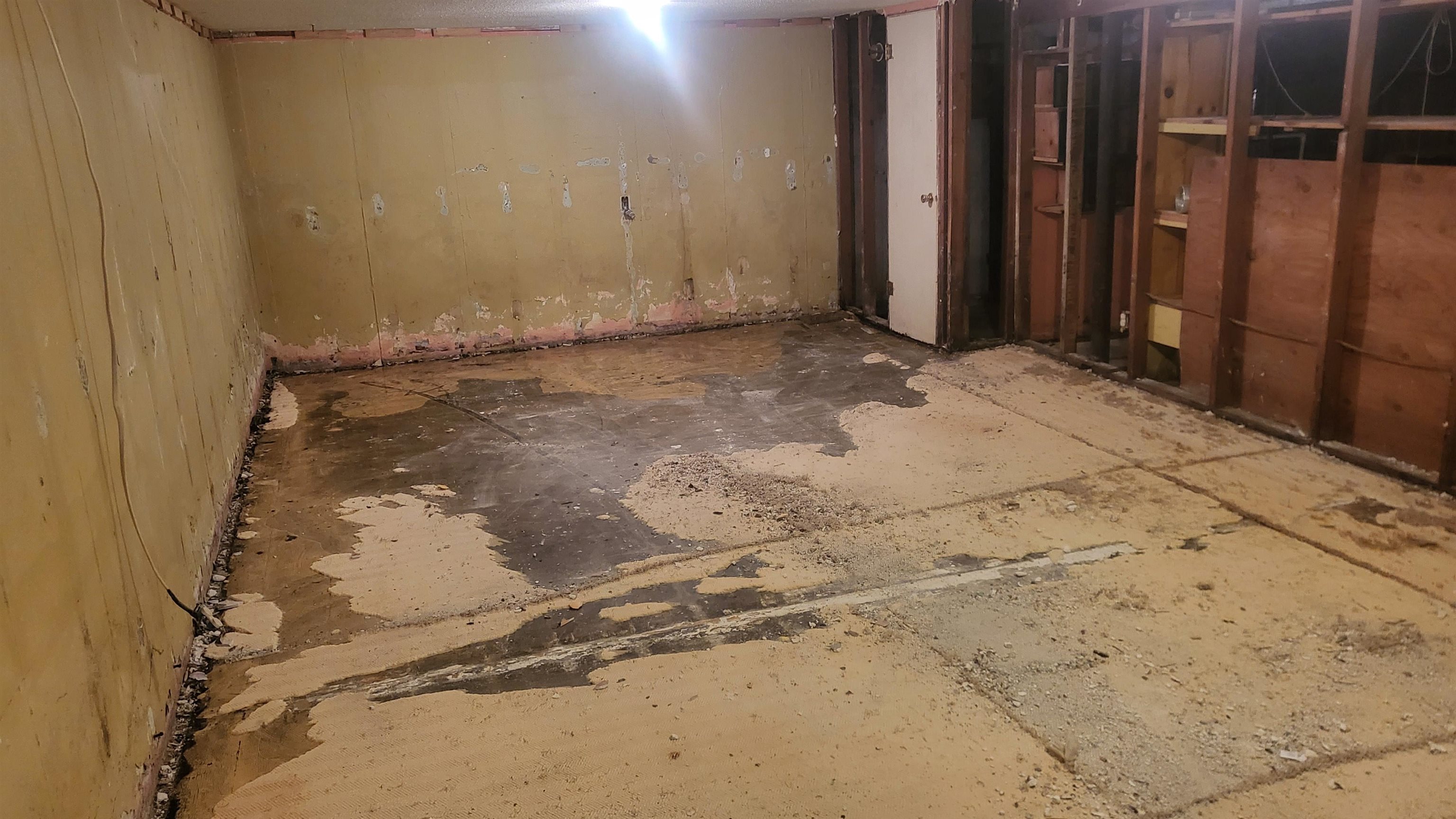 701 N Hartup Property Photo 11