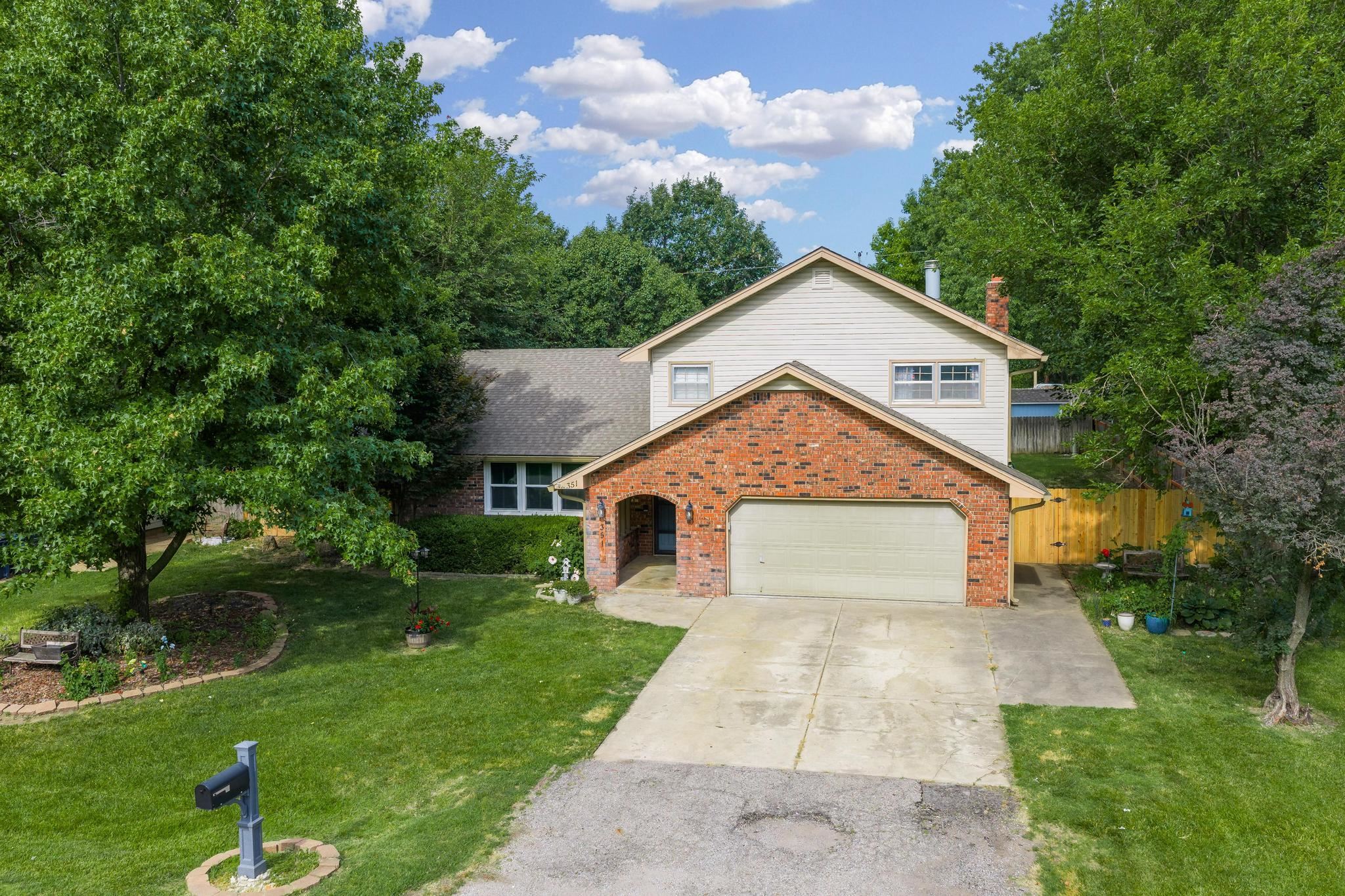 351 S Shefford Property Photo 1