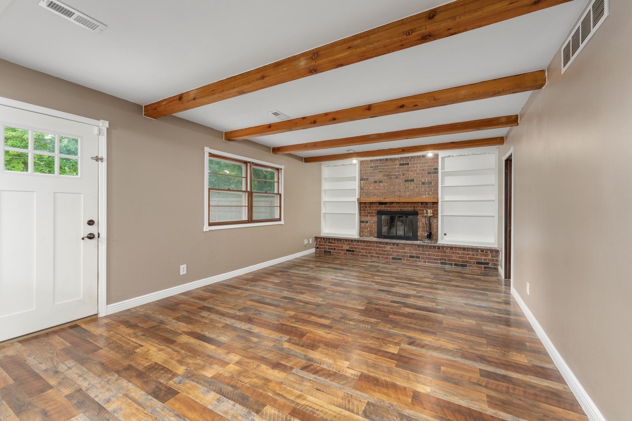 351 S Shefford Property Photo 15