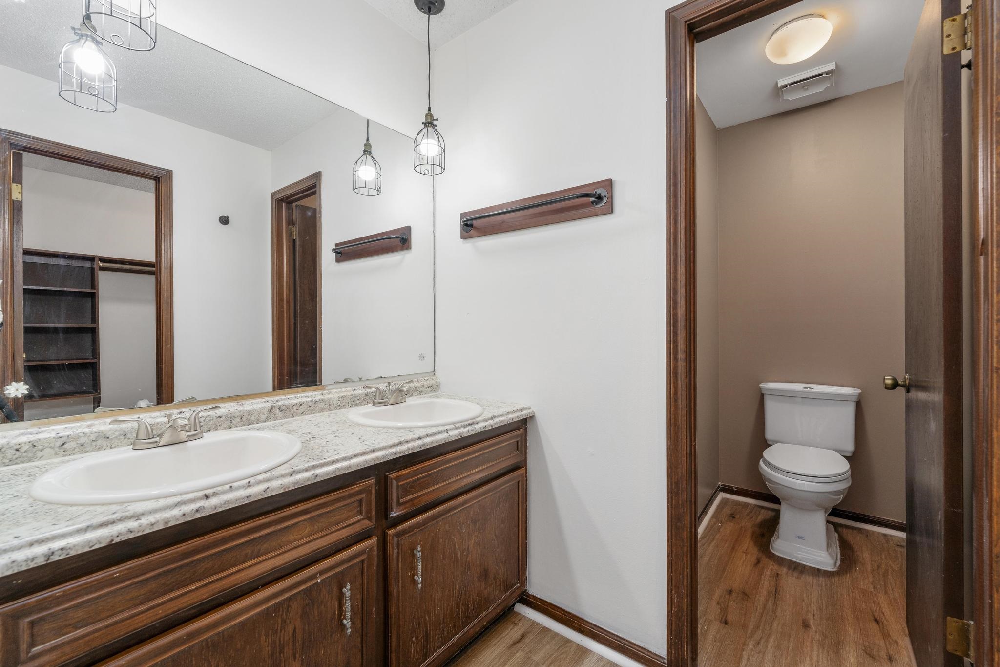 351 S Shefford Property Photo 22