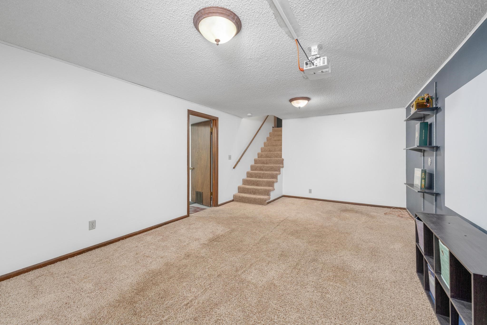 351 S Shefford Property Photo 29