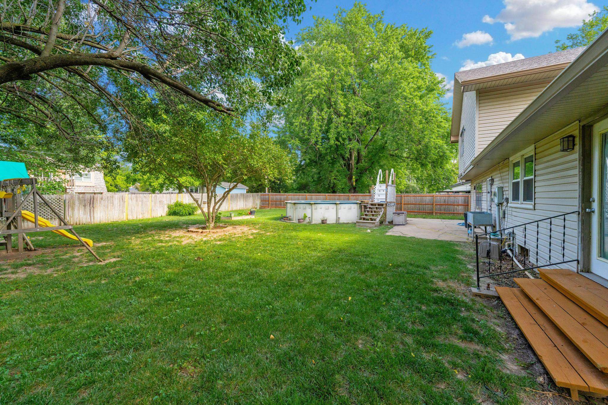 351 S Shefford Property Photo 31