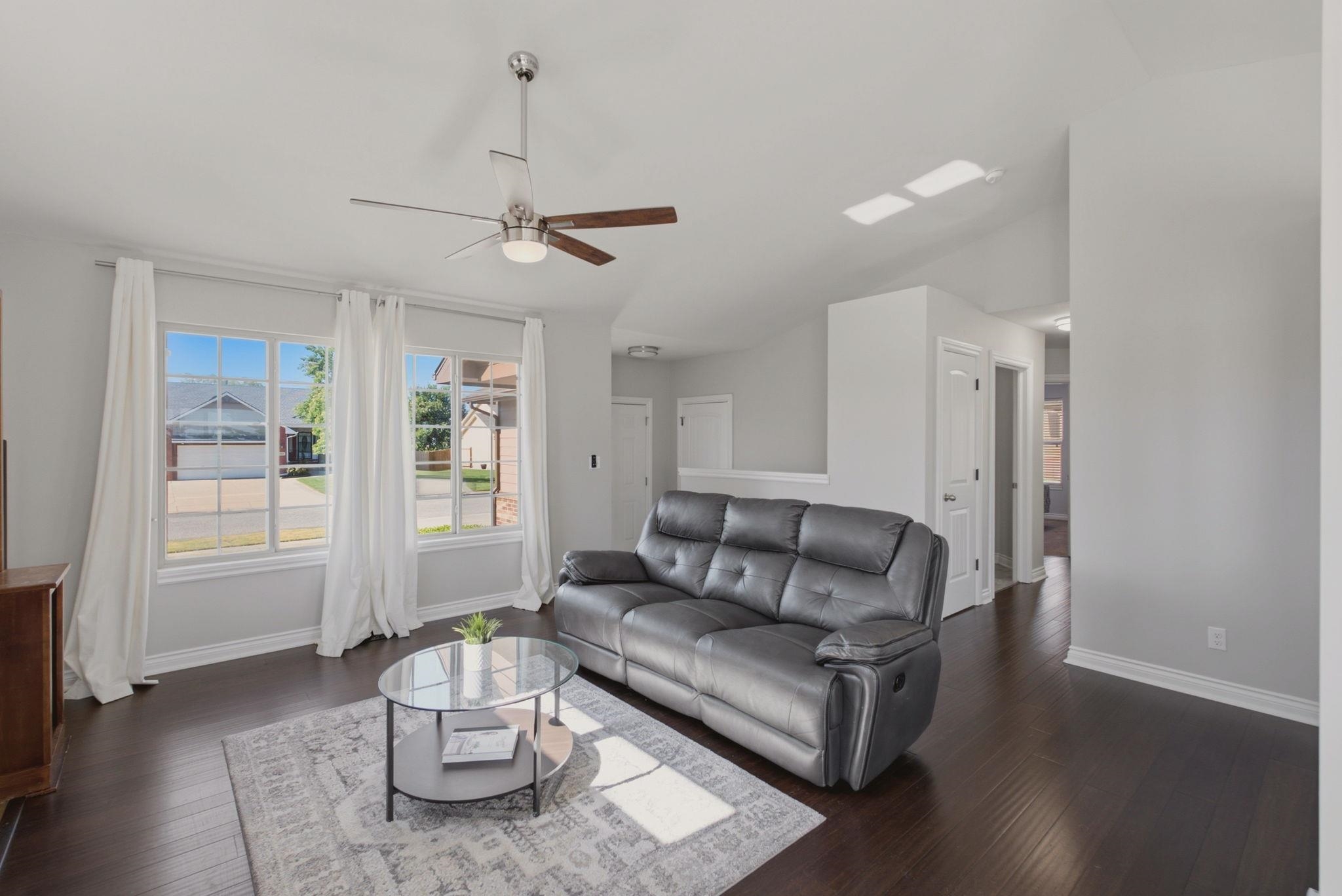10614 E Zimmerly St Property Photo 5