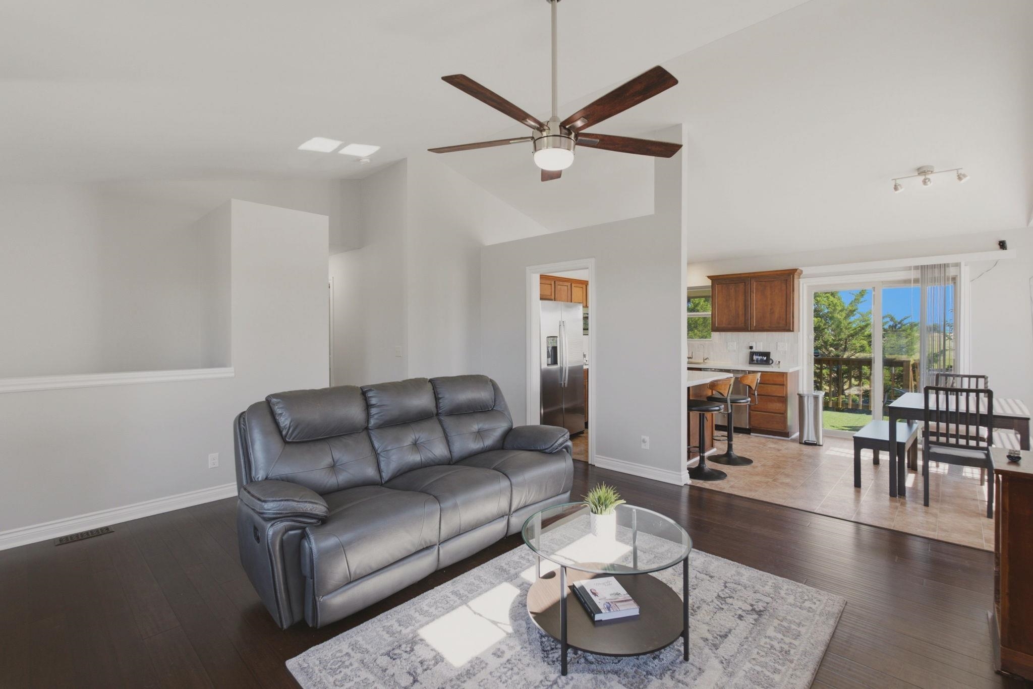 10614 E Zimmerly St Property Photo 6
