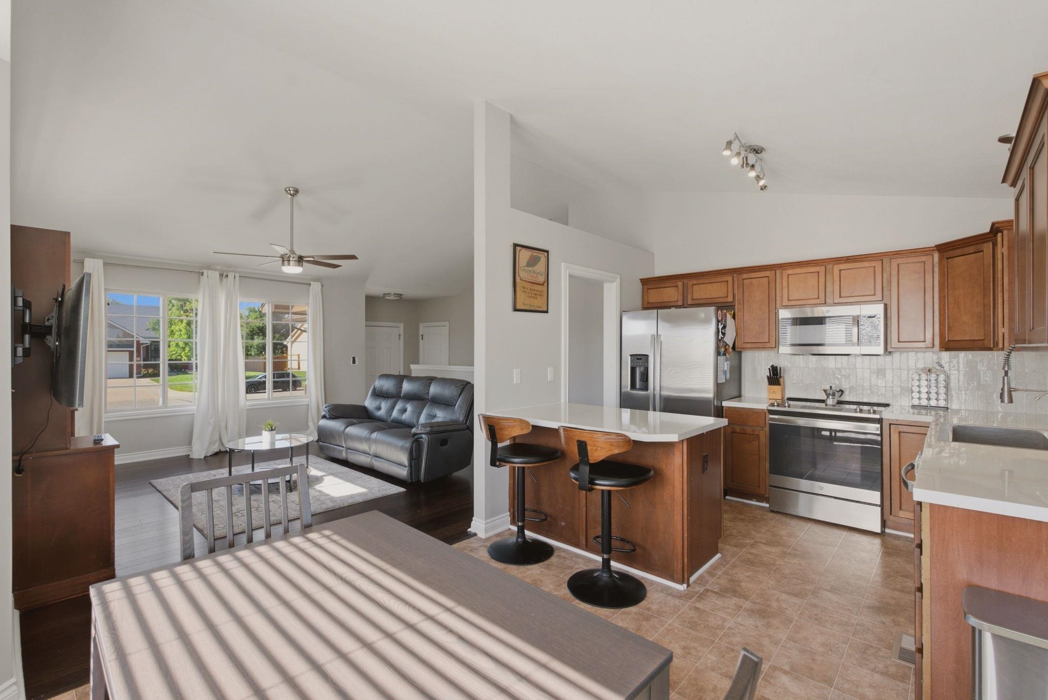 10614 E Zimmerly St Property Photo 9