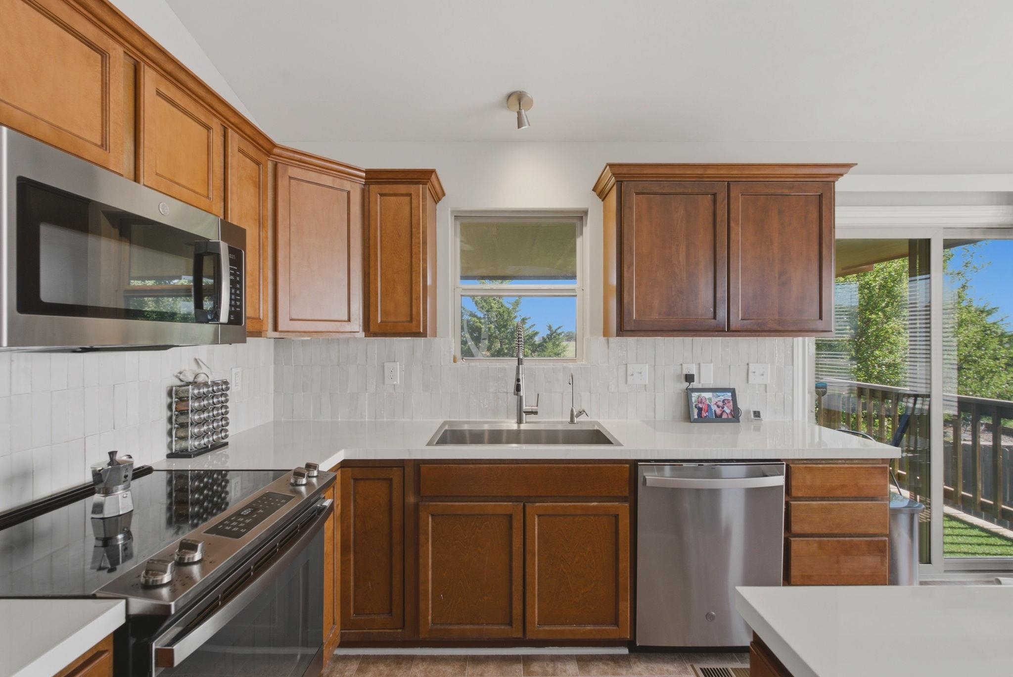 10614 E Zimmerly St Property Photo 12