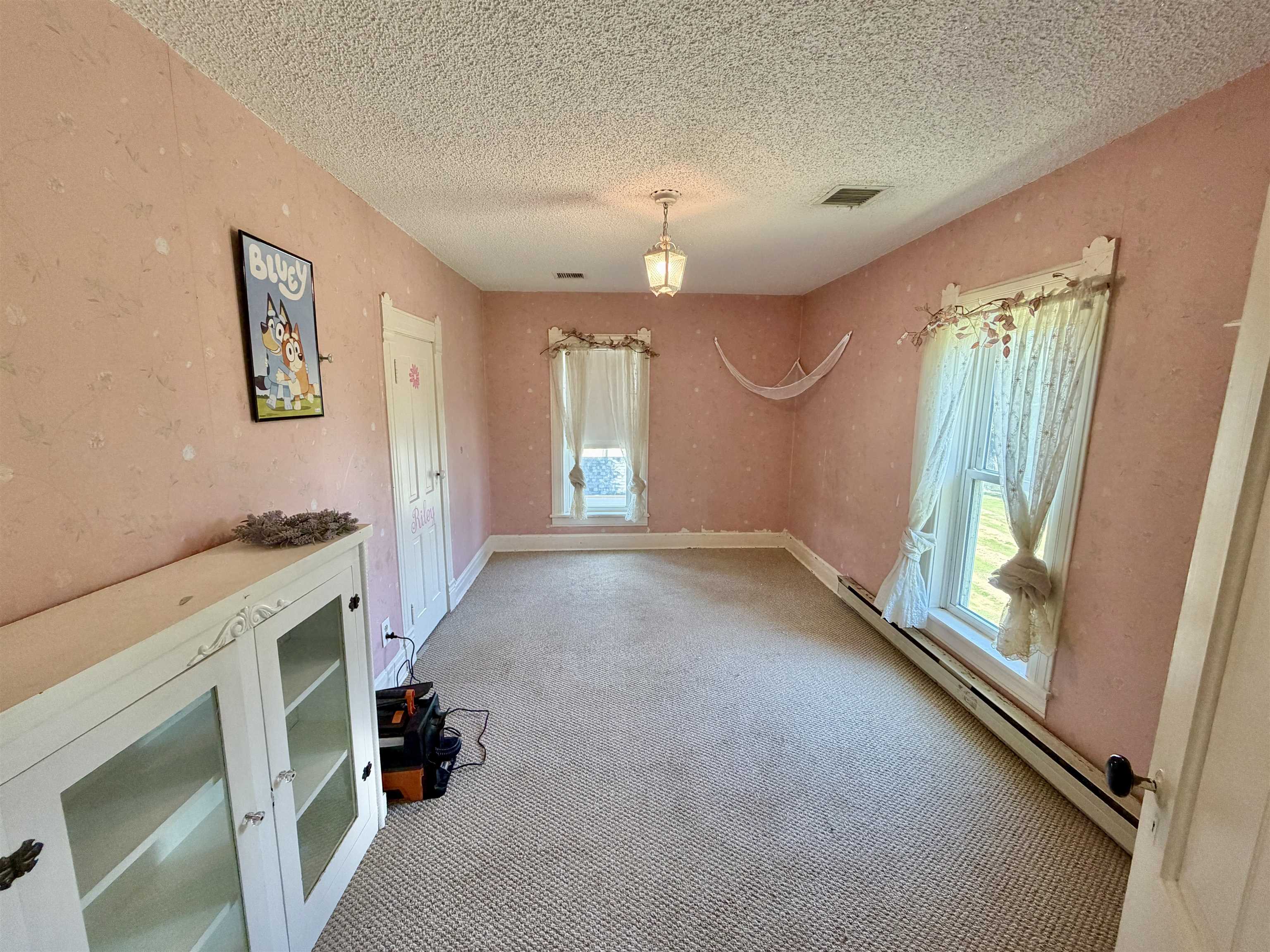 6107 S Hoover Rd Property Photo 21