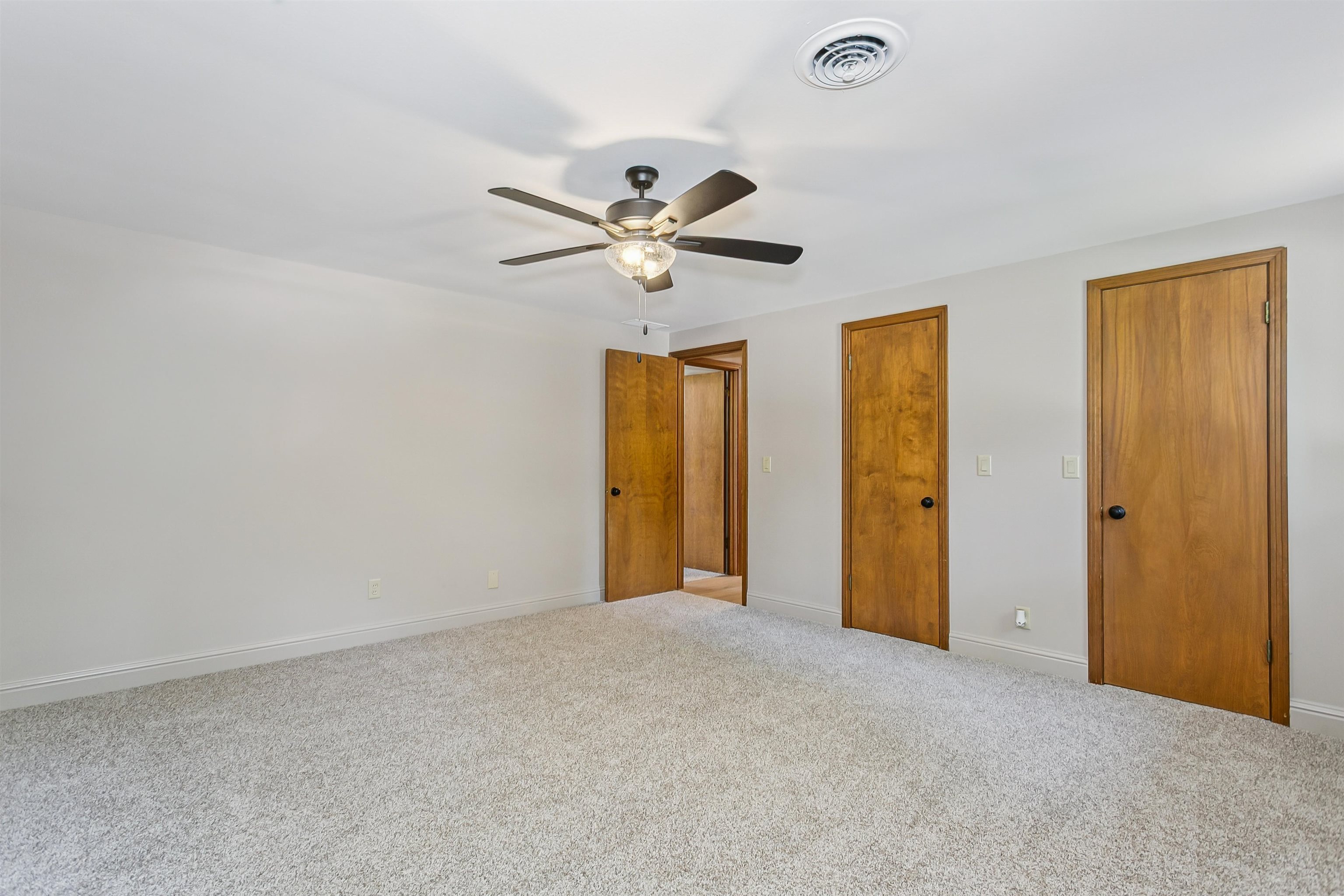 328 N Hampton Property Photo 25