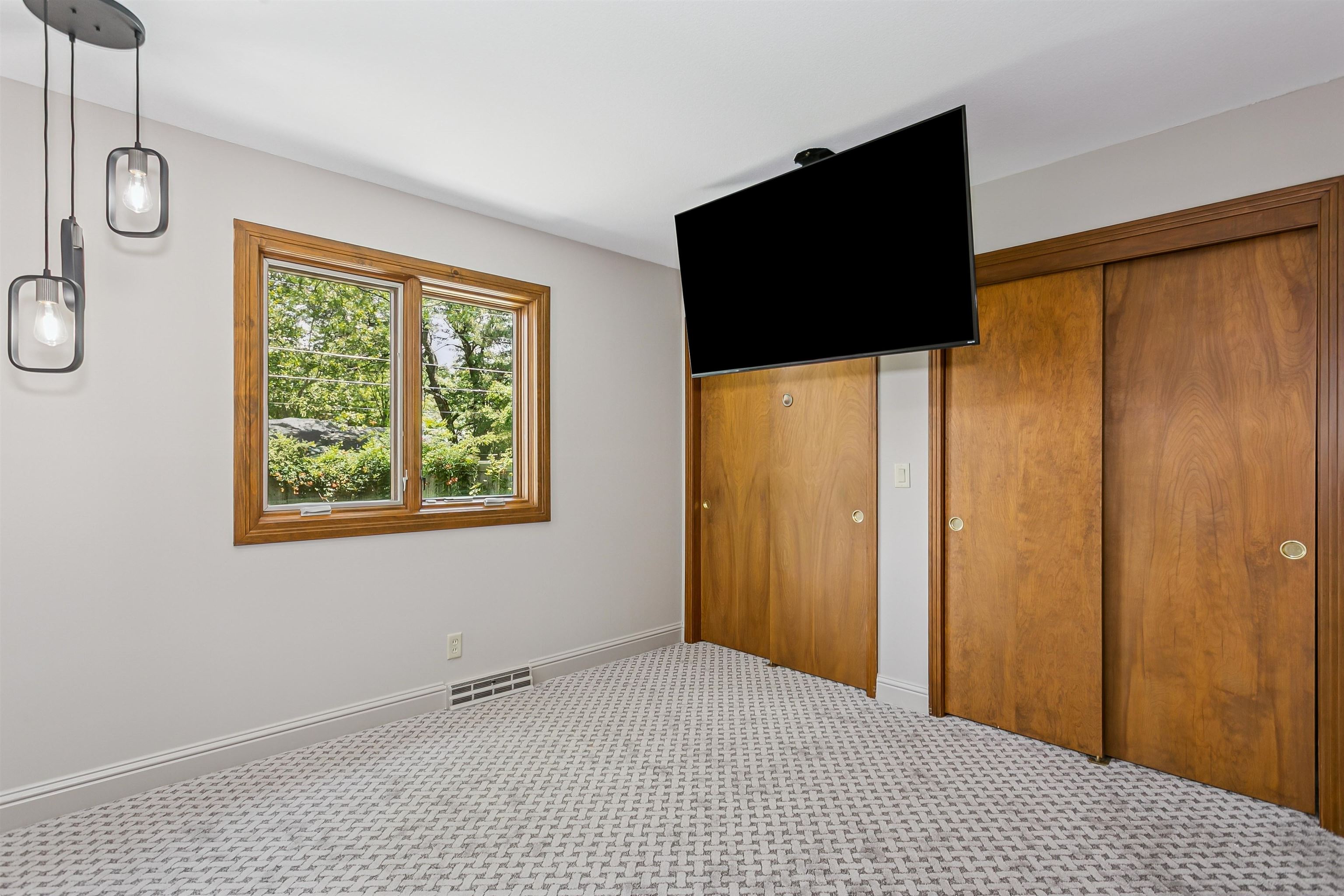 328 N Hampton Property Photo 29