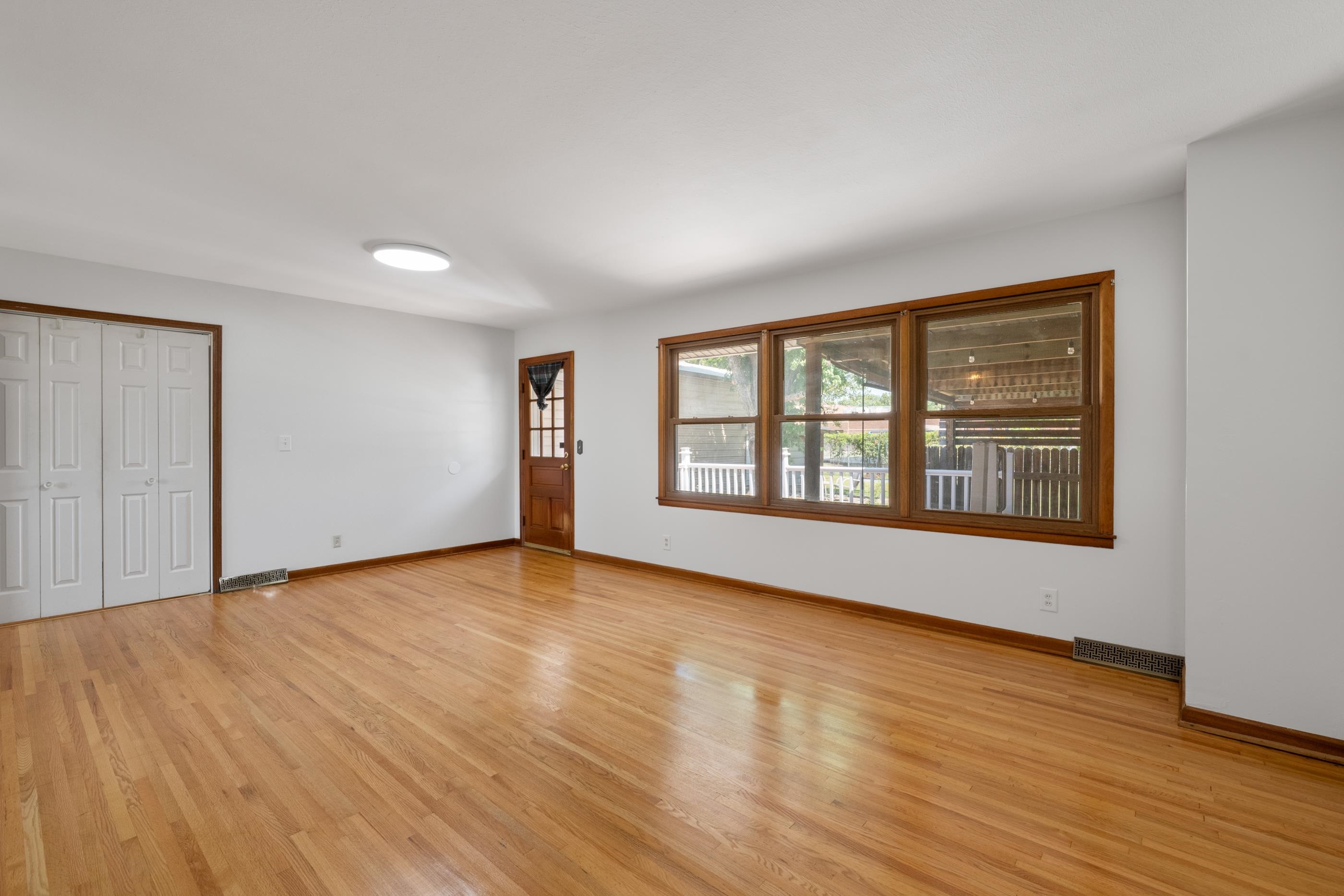 1406 N Lynnhurst Ave Property Photo 7