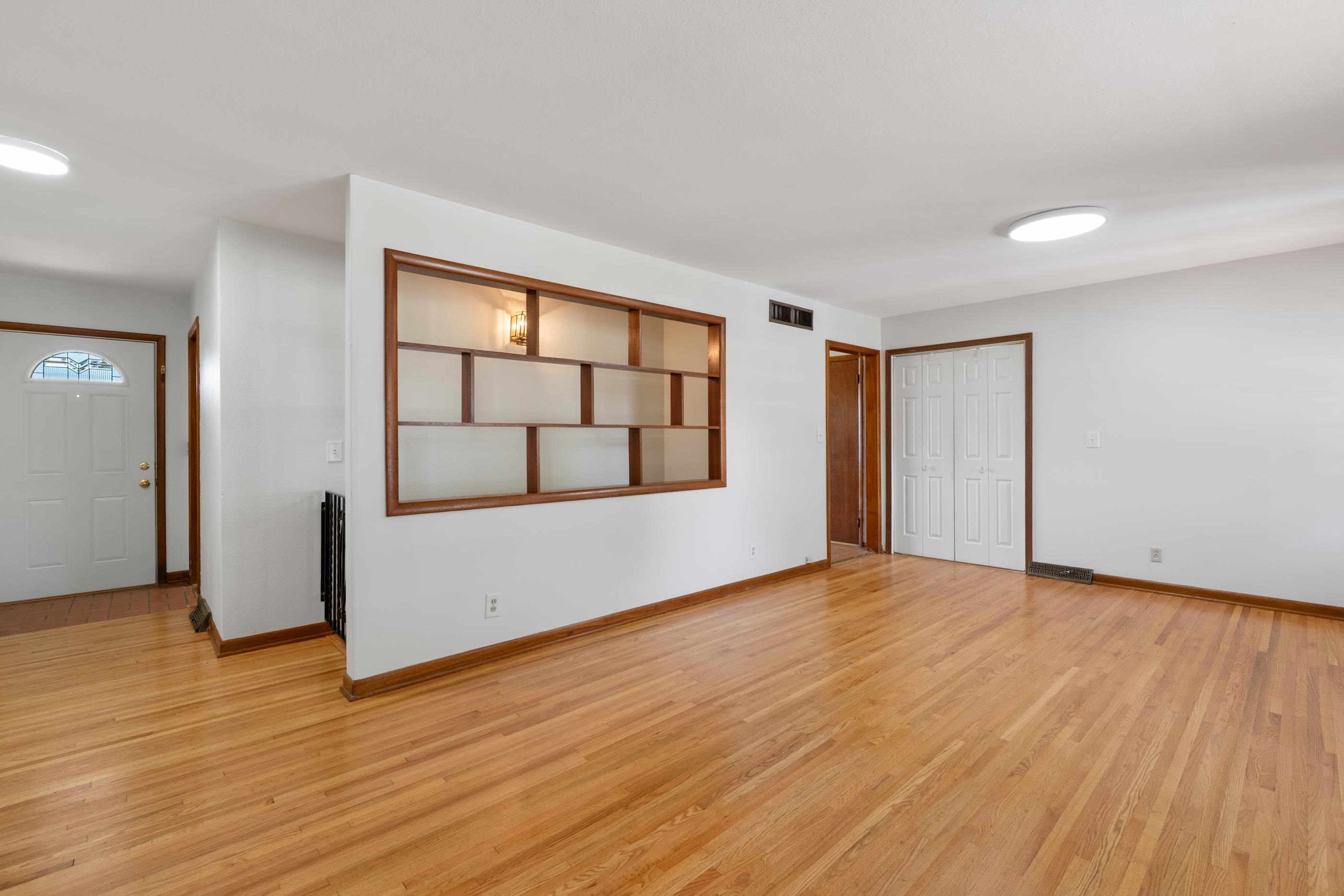 1406 N Lynnhurst Ave Property Photo 8
