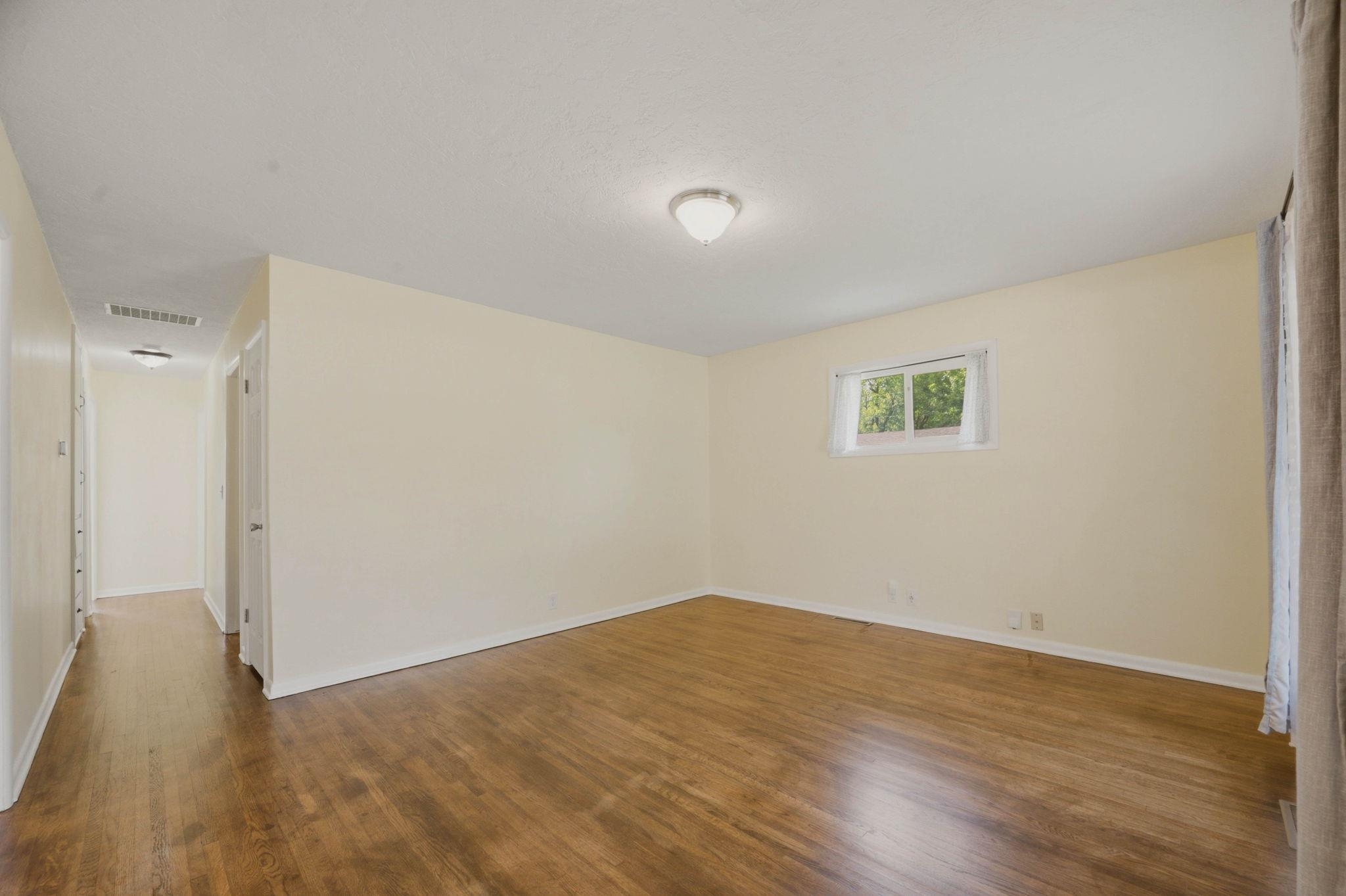 1442 N Prairie Lane Property Photo 9