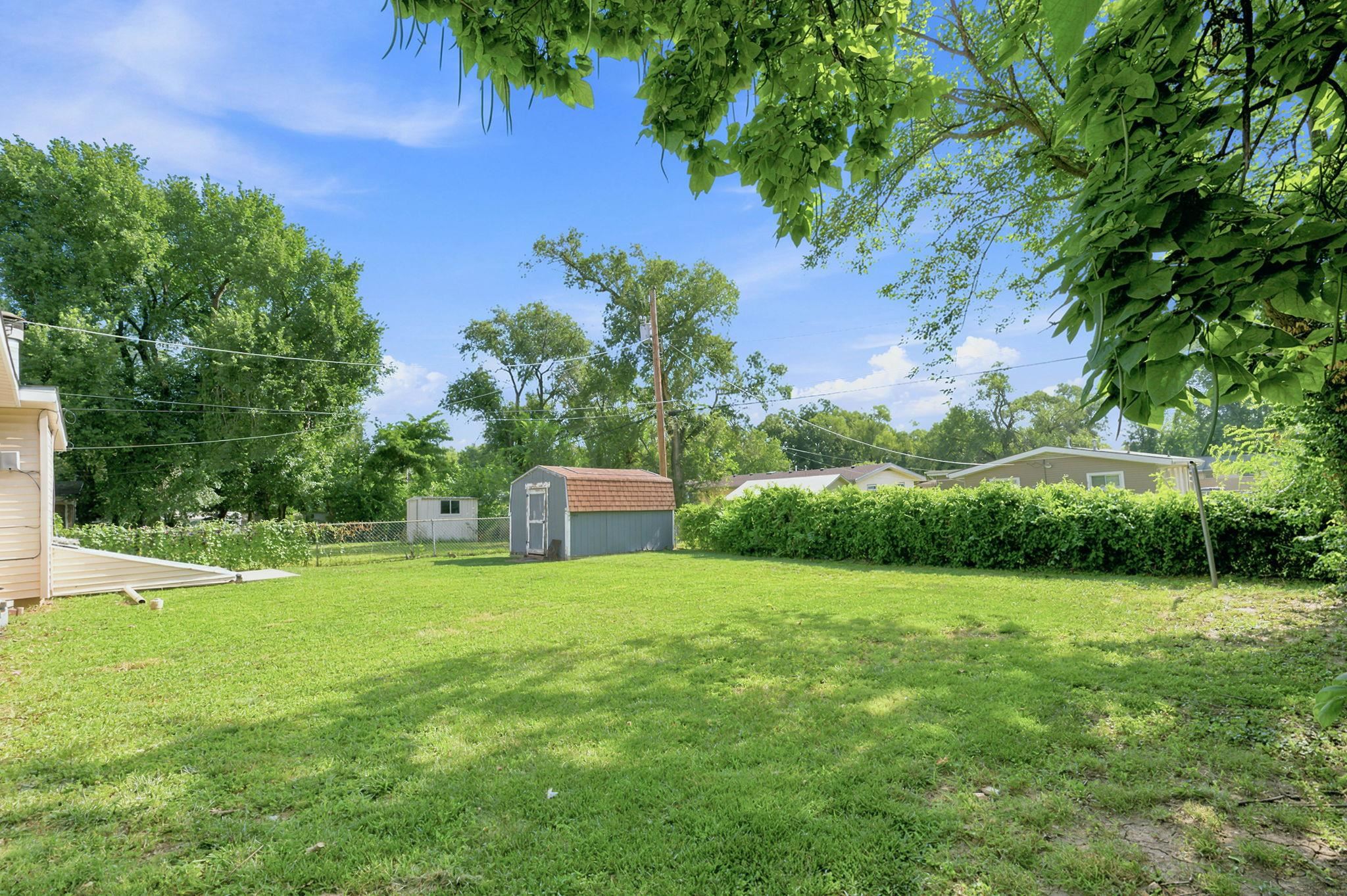 1442 N Prairie Lane Property Photo 29