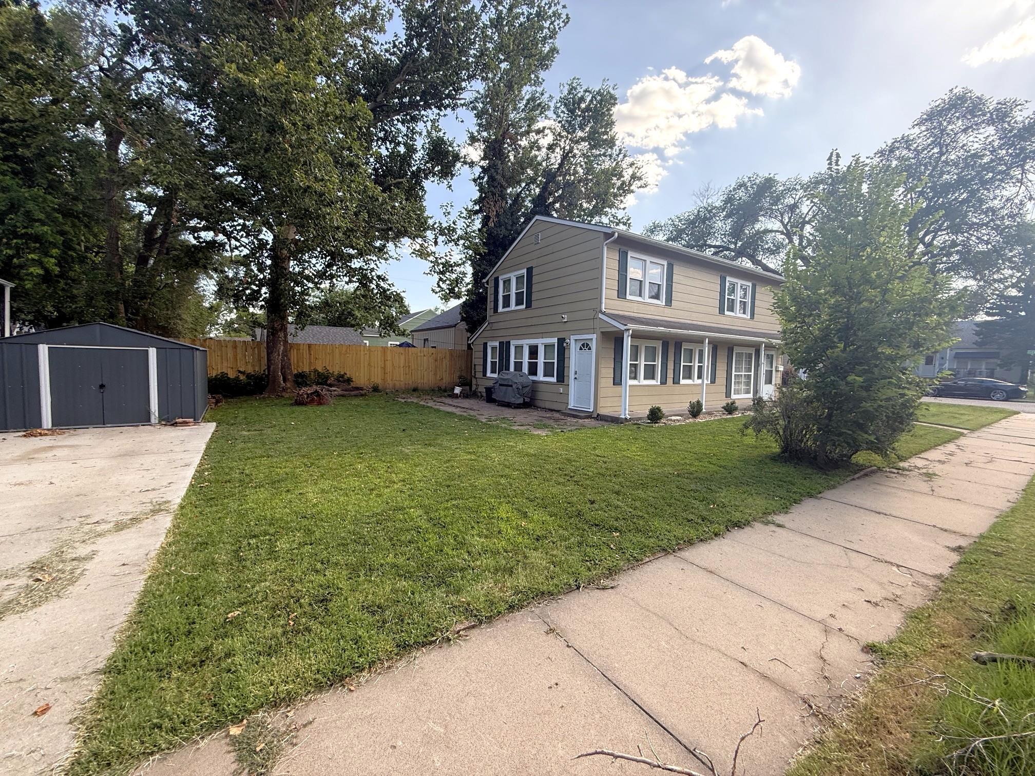 367 W Jewell Ave Property Photo 3