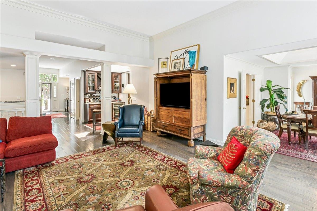 9426 E Woodspring Property Photo 4
