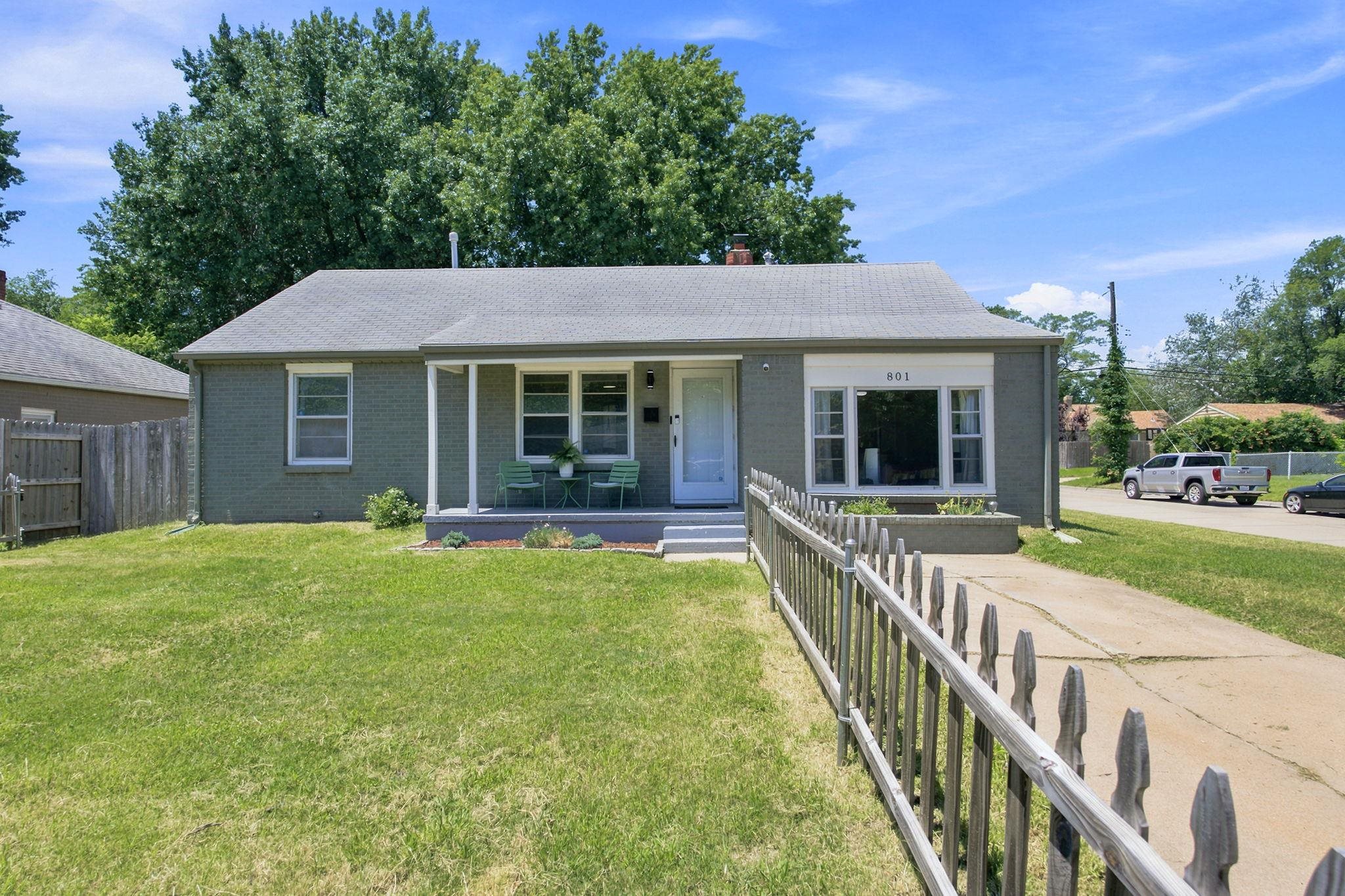 801 S Lightner Property Photo 1